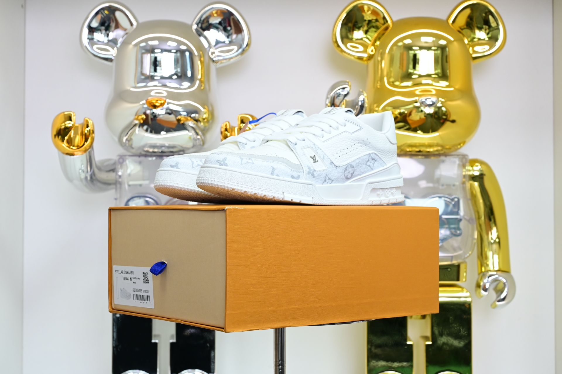 Louis Vuitton  LV  Trainer