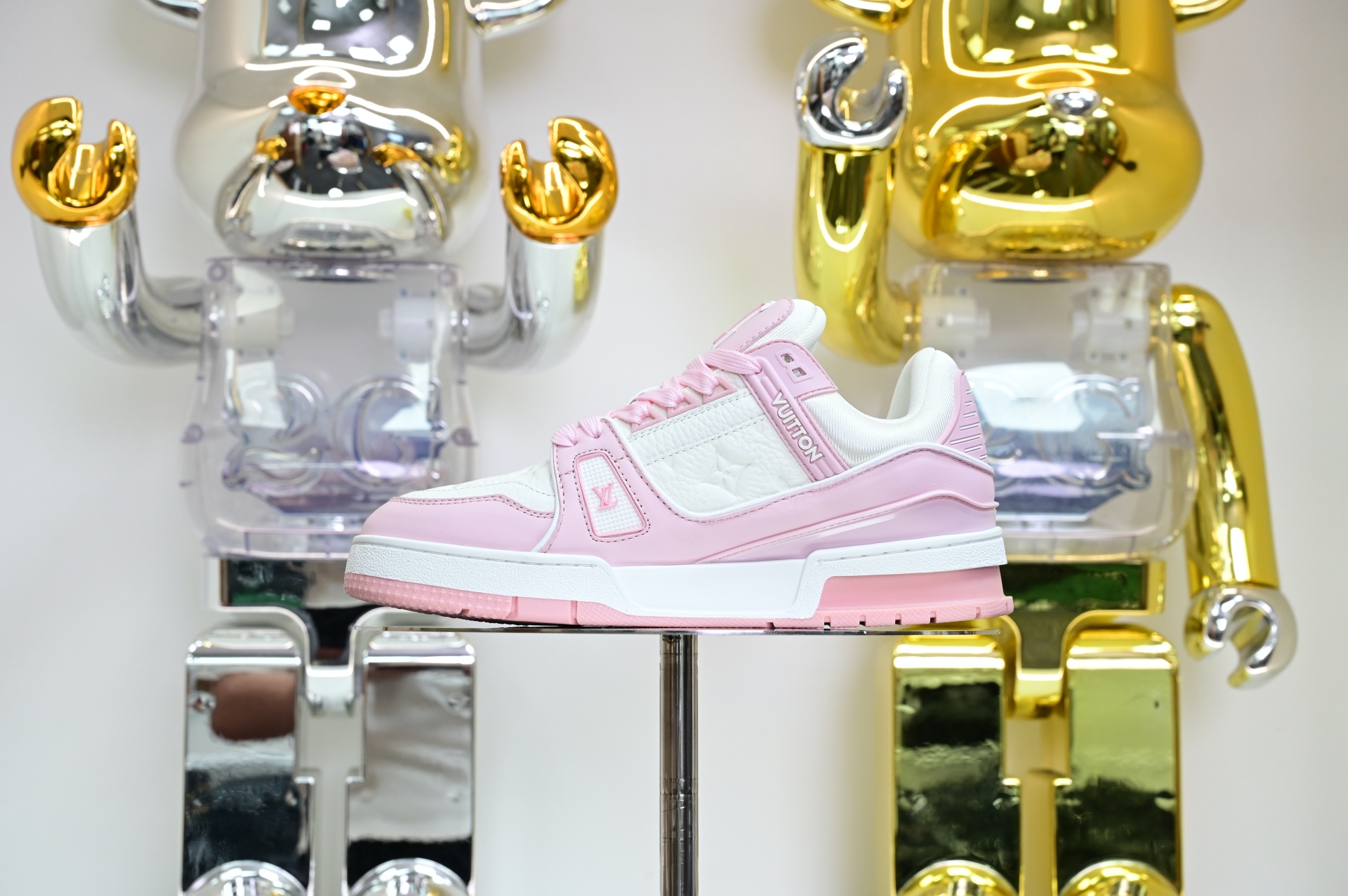 Louis Vuitton  LV   Trainer