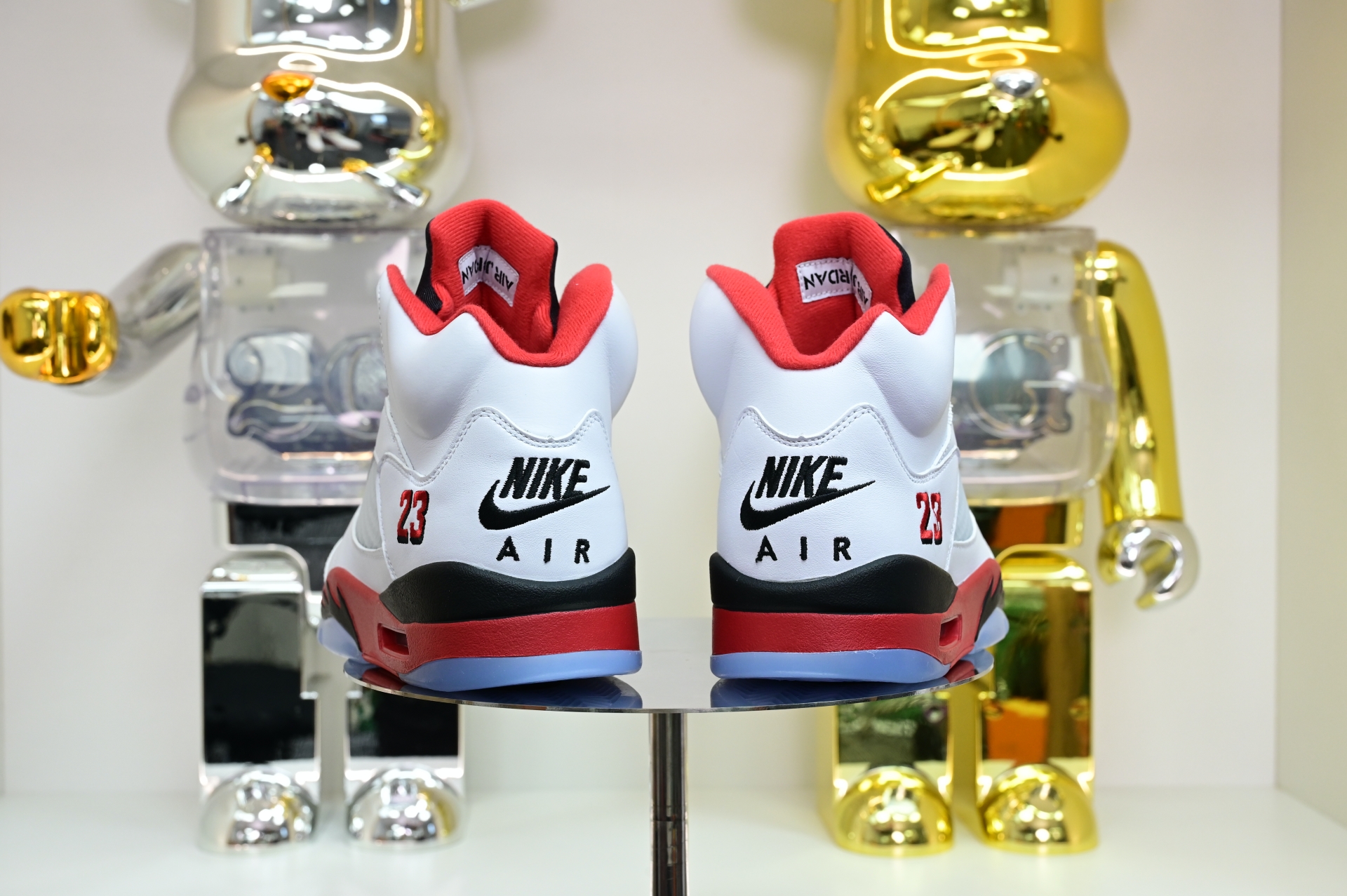 Air Jordan 5 Fire Red“Black Tongue”  HQ7978-101