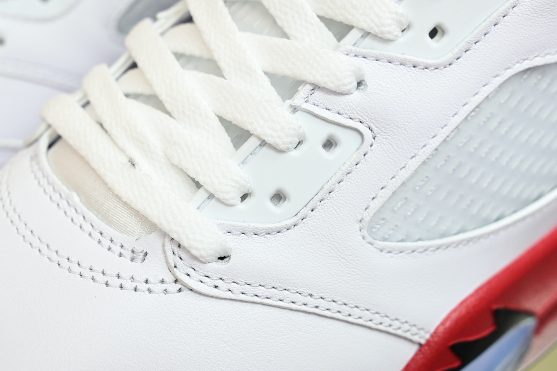 Air Jordan 5 Fire Red“Black Tongue”  HQ7978-101