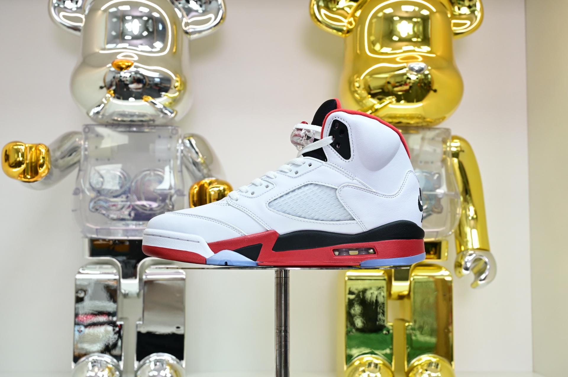Air Jordan 5 Fire Red“Black Tongue”  HQ7978-101