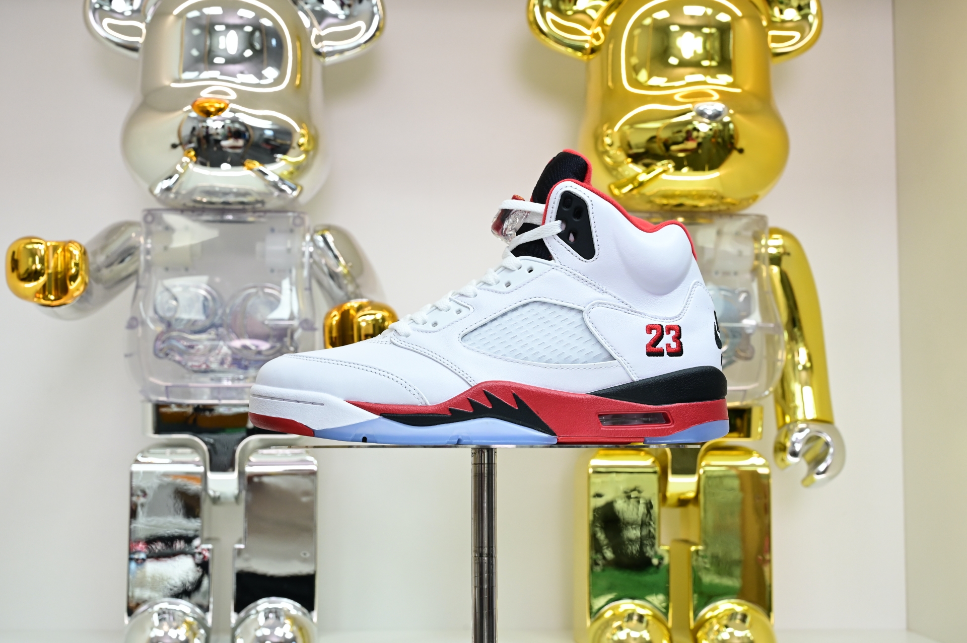 Air Jordan 5 Fire Red“Black Tongue”  HQ7978-101