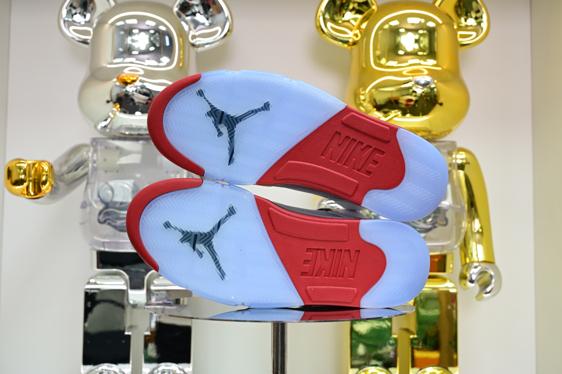 Air Jordan 5 Fire Red“Black Tongue”  HQ7978-101