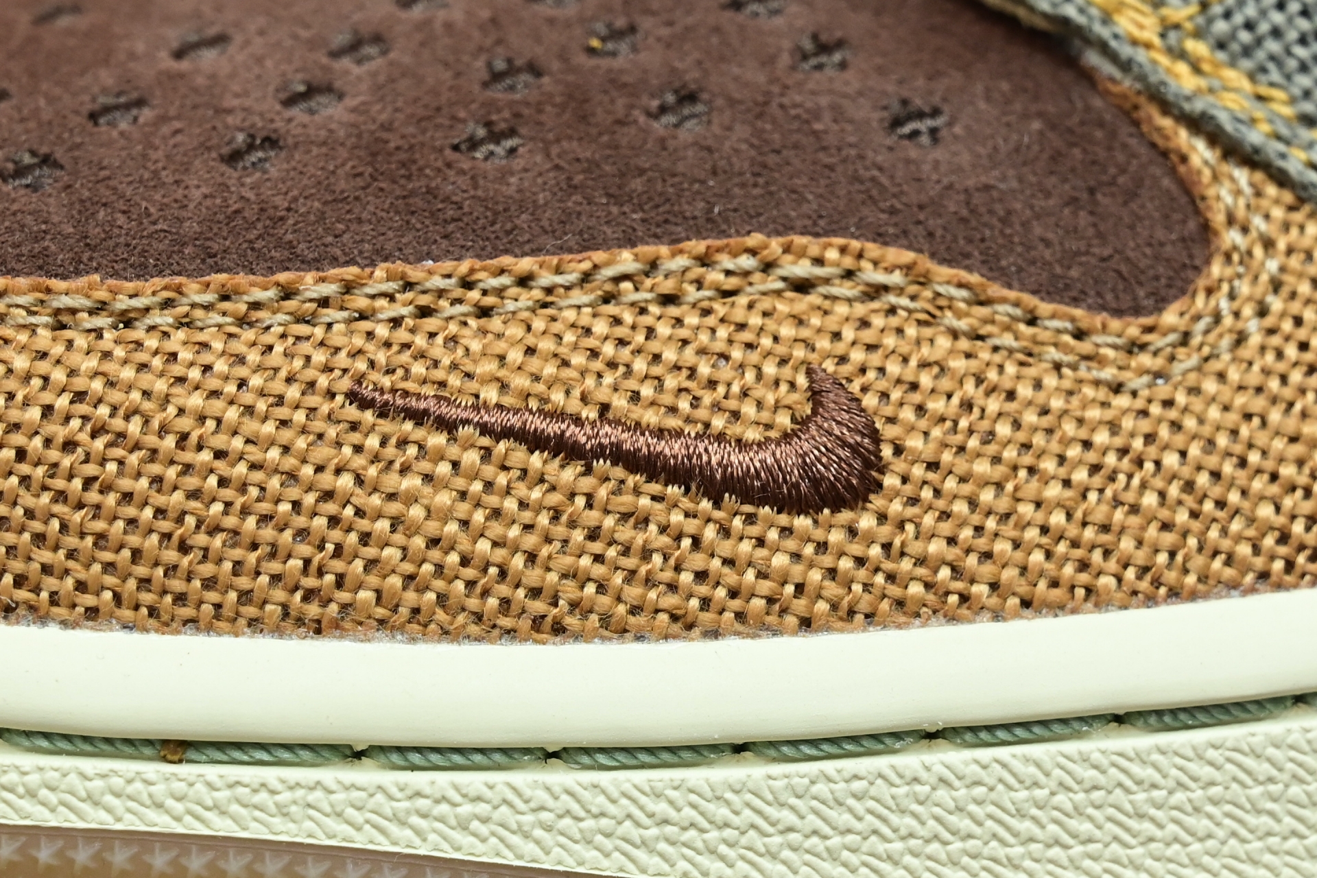 Zion Williamson x  Air Jordan 1retro low og