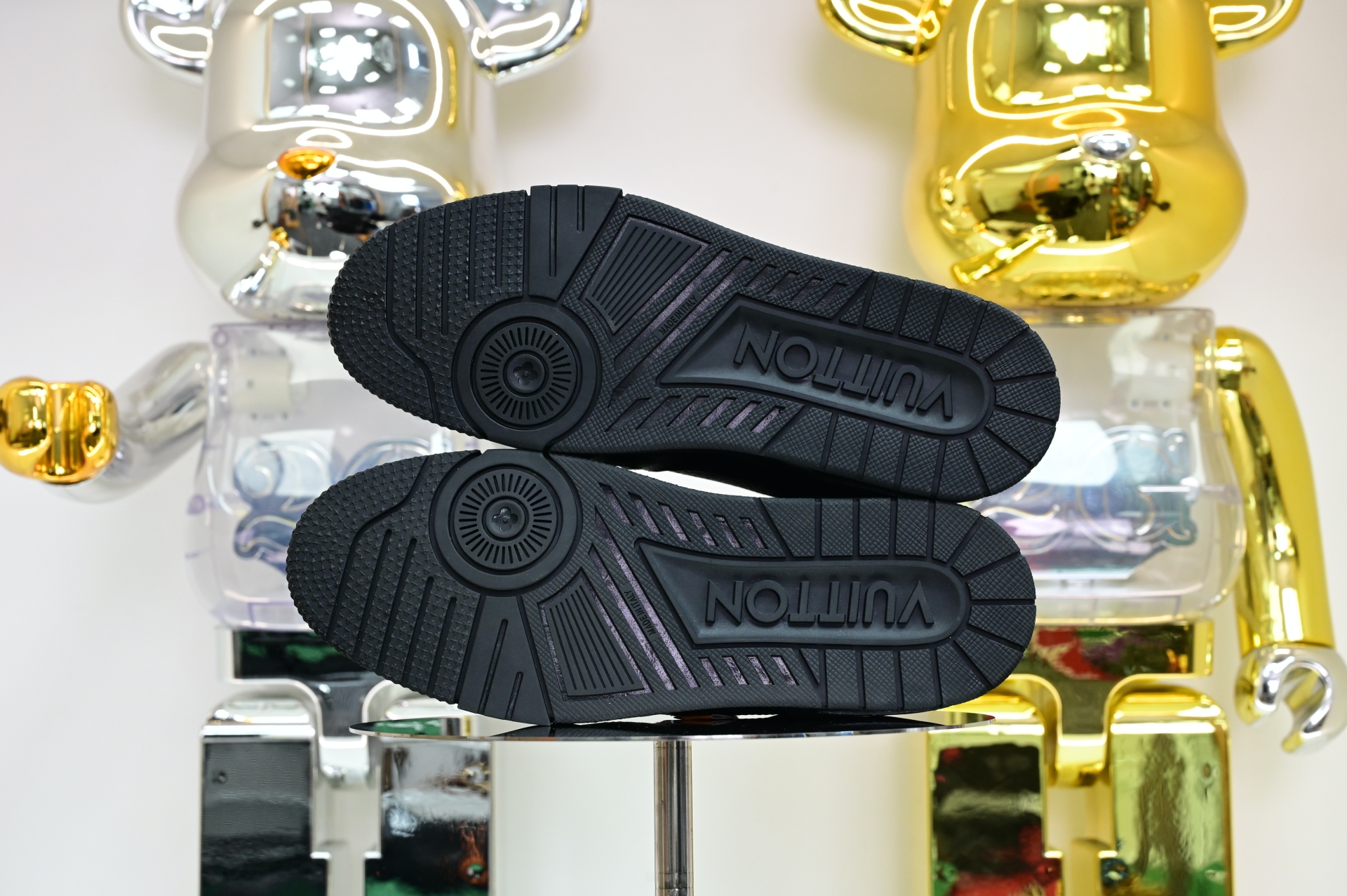 Louis Vuitton  LV   Trainer