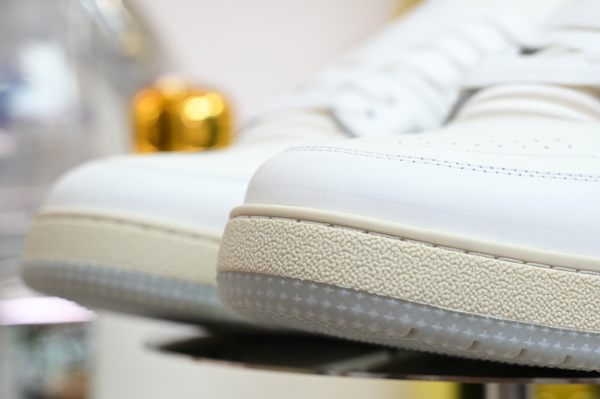 Louis Vuitton  LV   Trainer