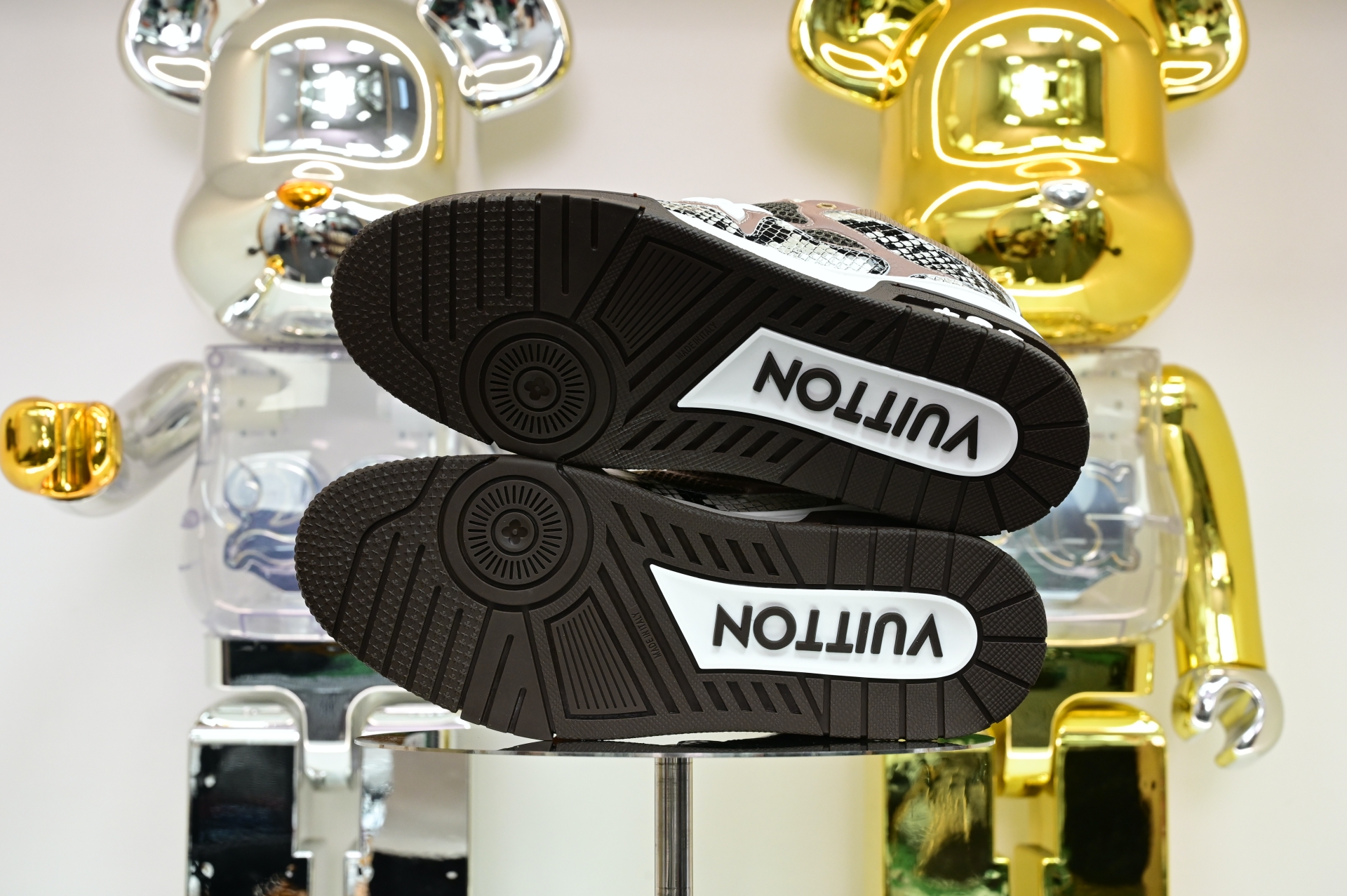 Louis Vuitton  LV  Skate