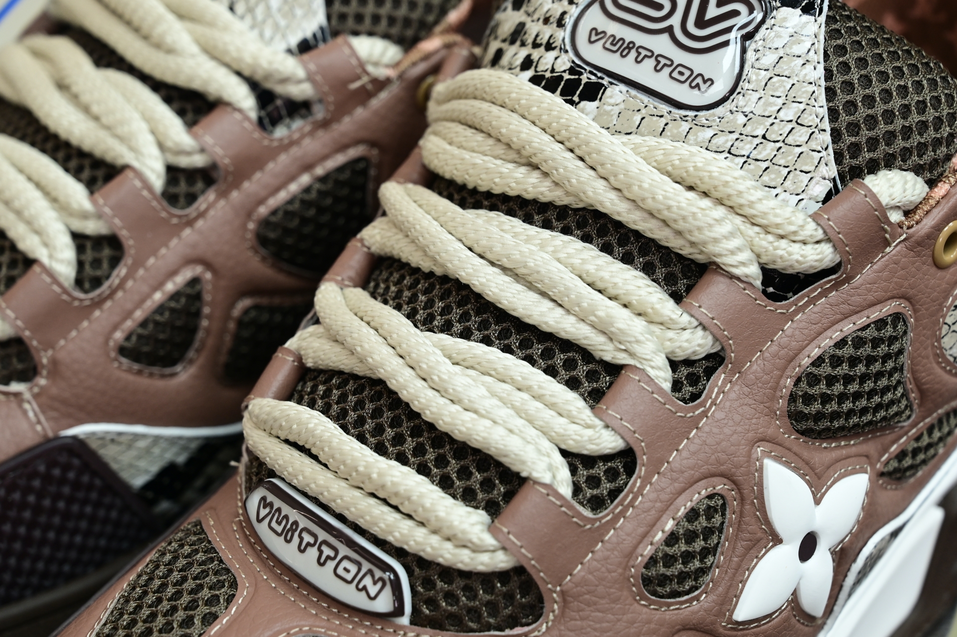 Louis Vuitton  LV  Skate