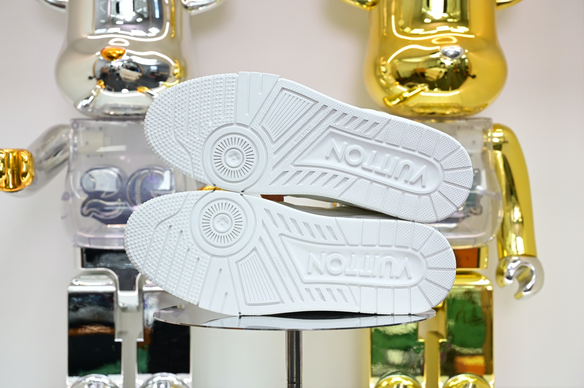 Louis Vuitton  LV   Trainer