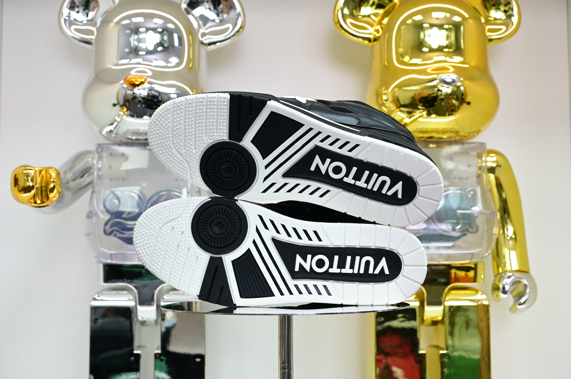 Louis Vuitton  LV  Skate