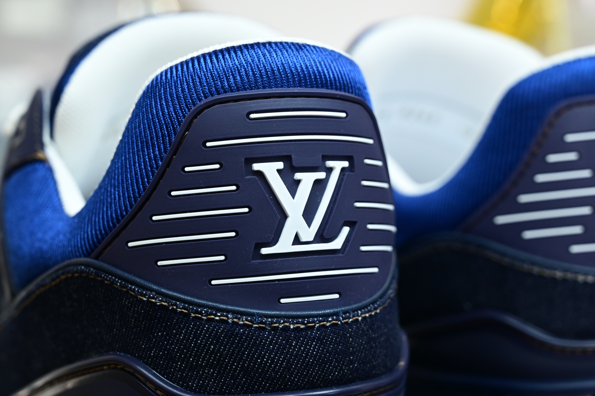 Louis Vuitton  LV   Trainer