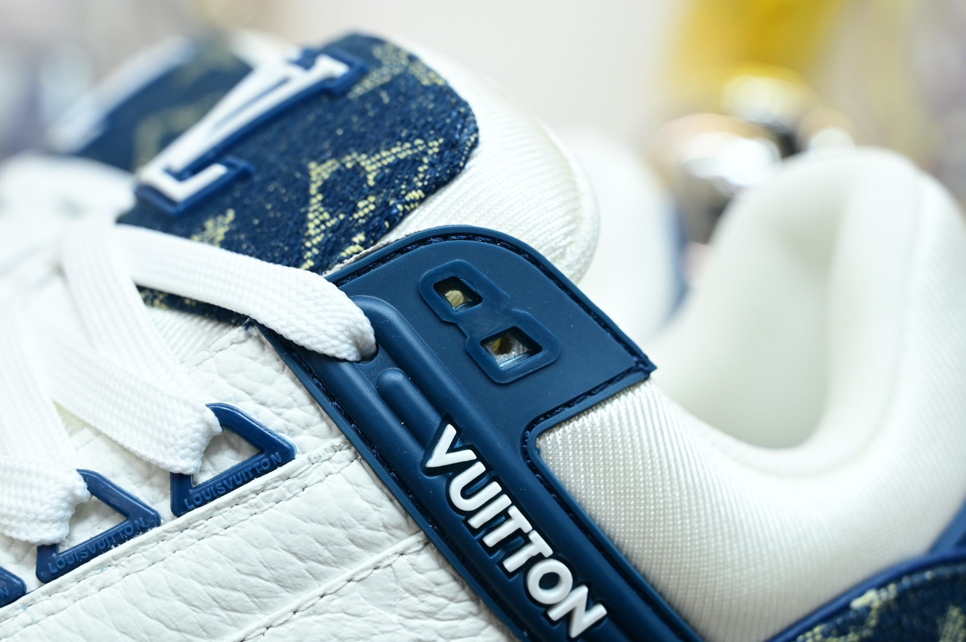 Louis Vuitton  LV    Trainer