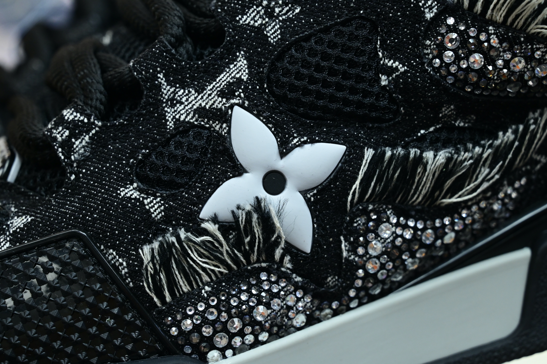 Louis Vuitton  LV  Skate