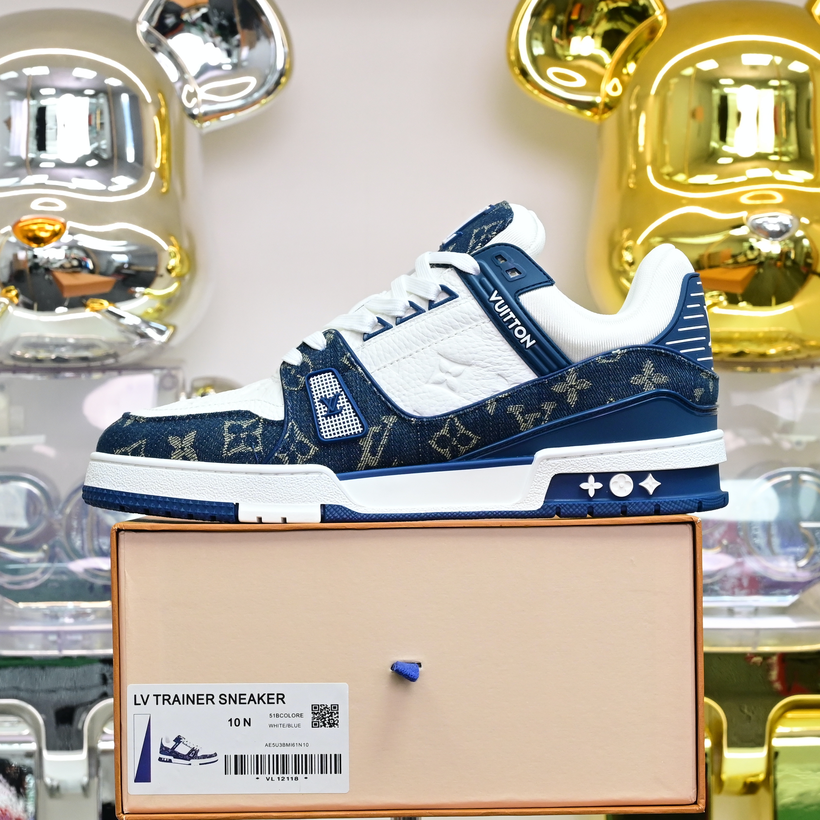 Louis Vuitton  LV    Trainer
