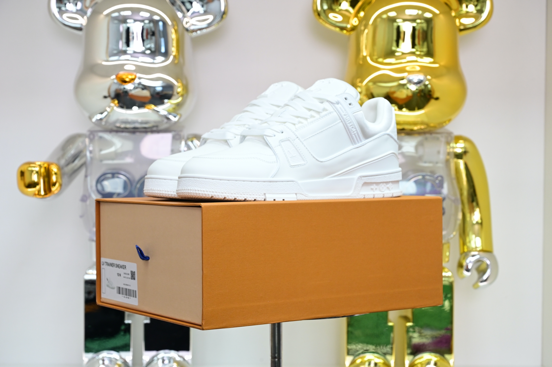 Louis Vuitton  LV   Trainer