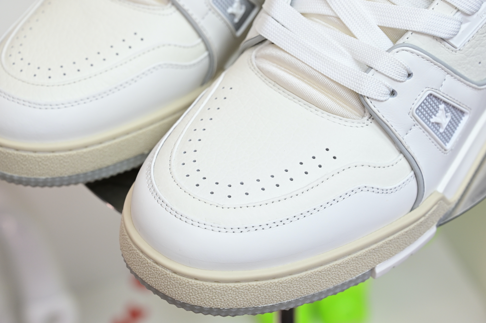 Louis Vuitton  LV   Trainer