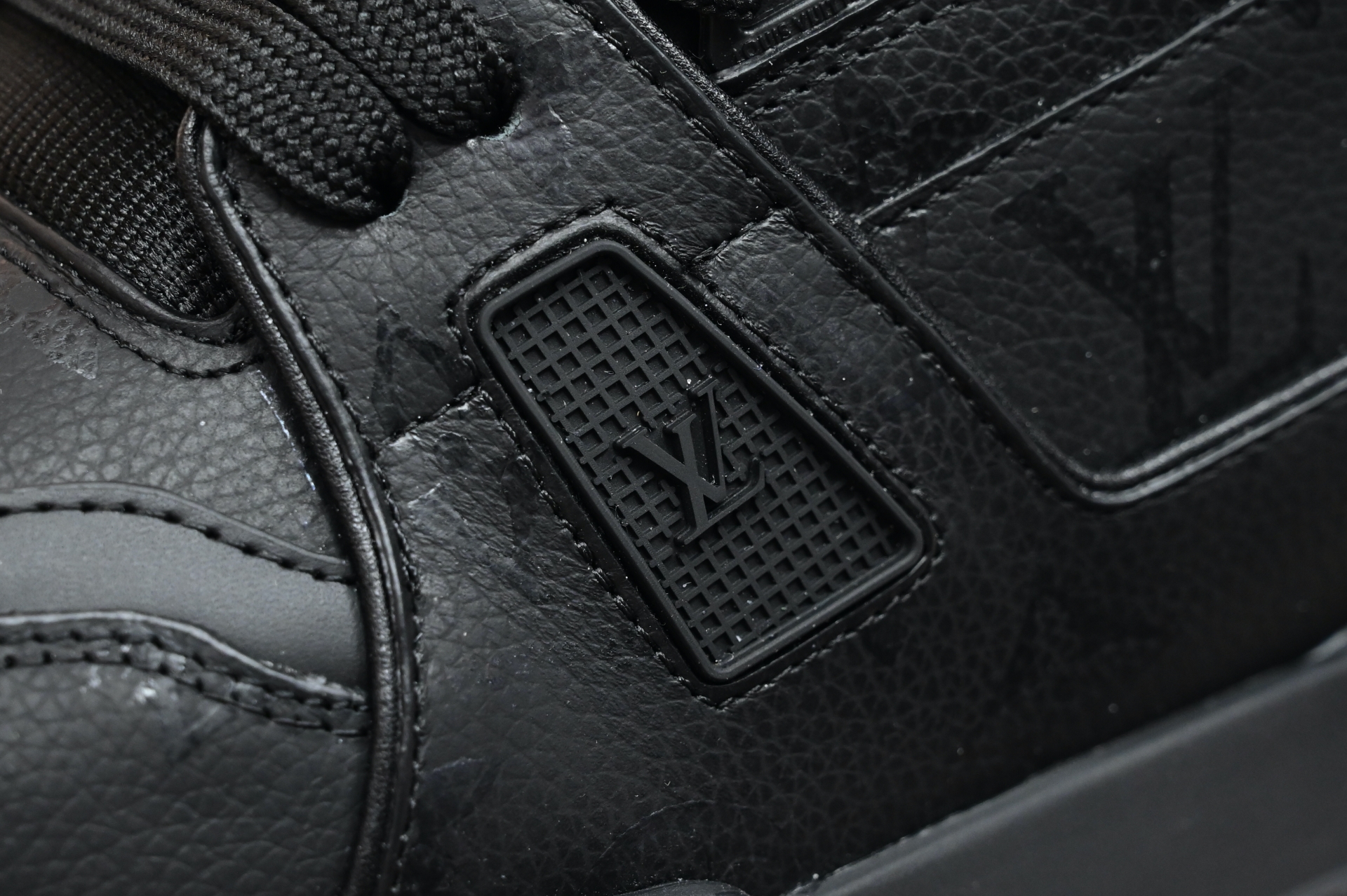 Louis Vuitton  LV  Skate