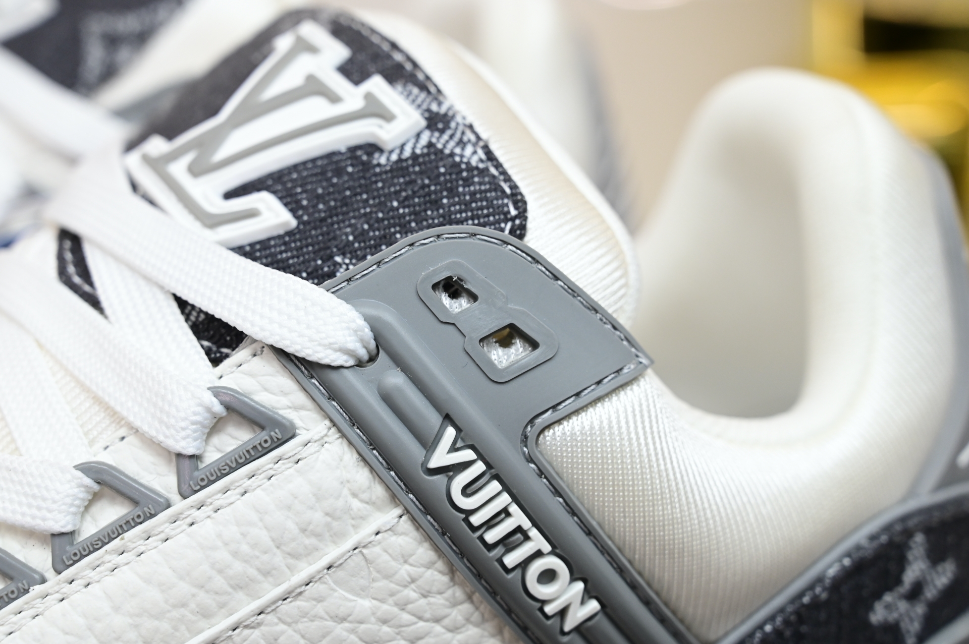 Louis Vuitton  LV   Trainer