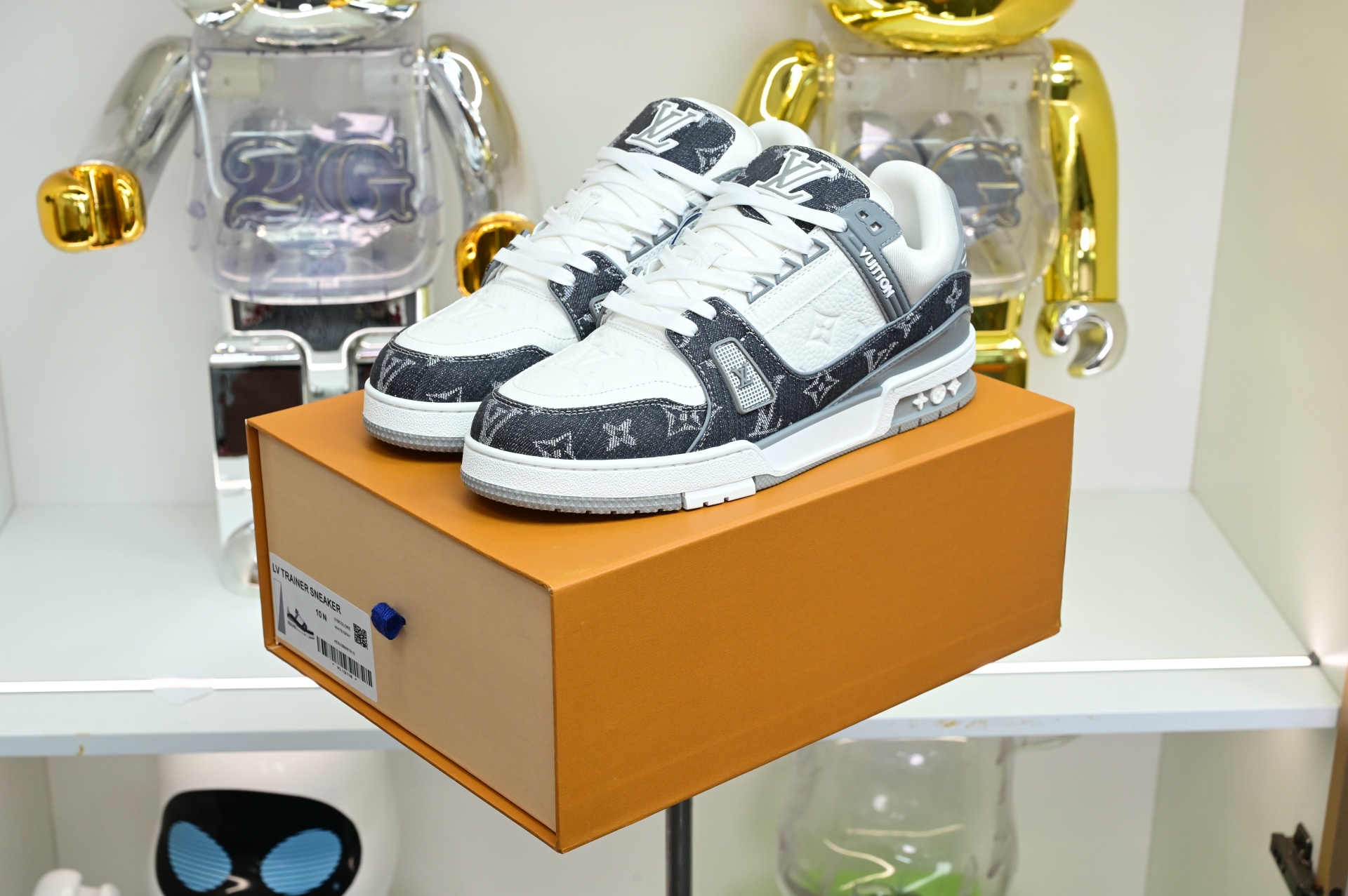 Louis Vuitton  LV   Trainer