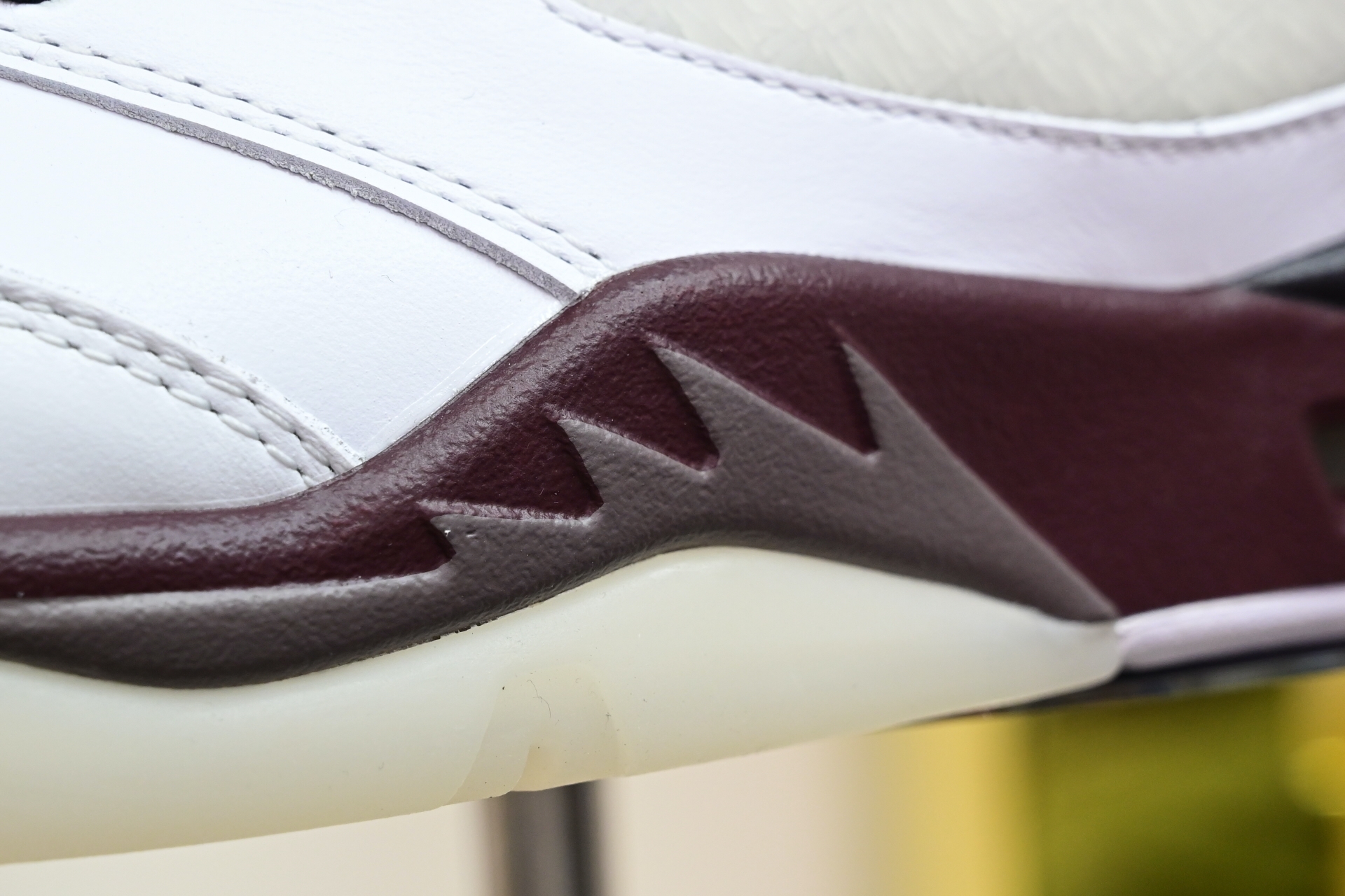 A Ma Maniére x  Air Jordan 5“Burgundy Crush” IB1528-100