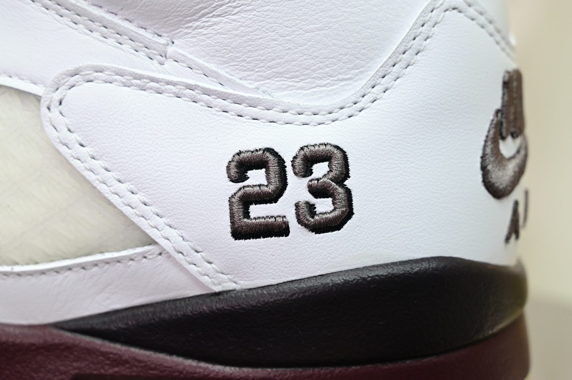 A Ma Maniére x  Air Jordan 5“Burgundy Crush” IB1528-100