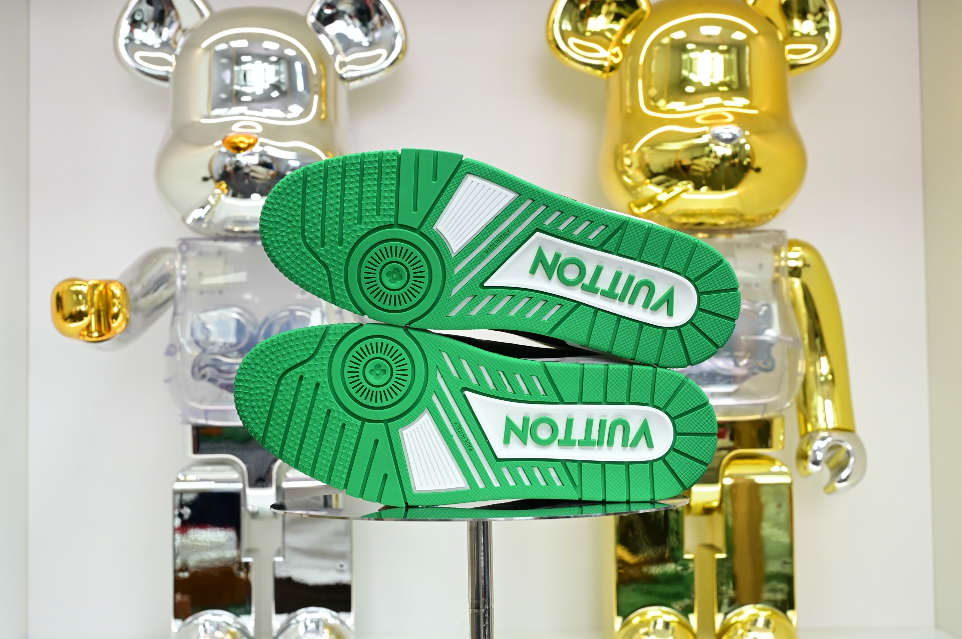 Louis Vuitton  LV   Trainer