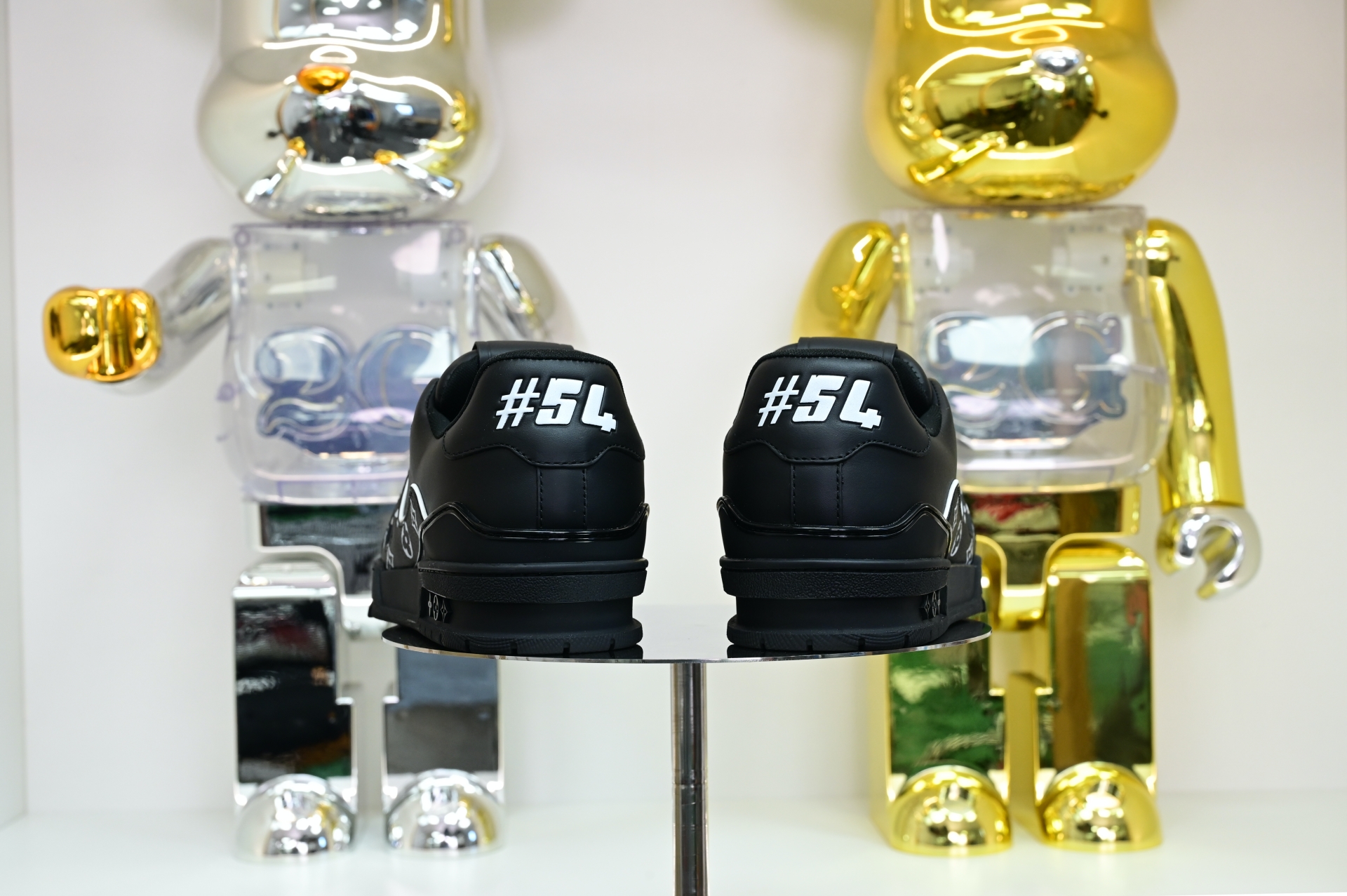 Louis Vuitton  LV   Trainer