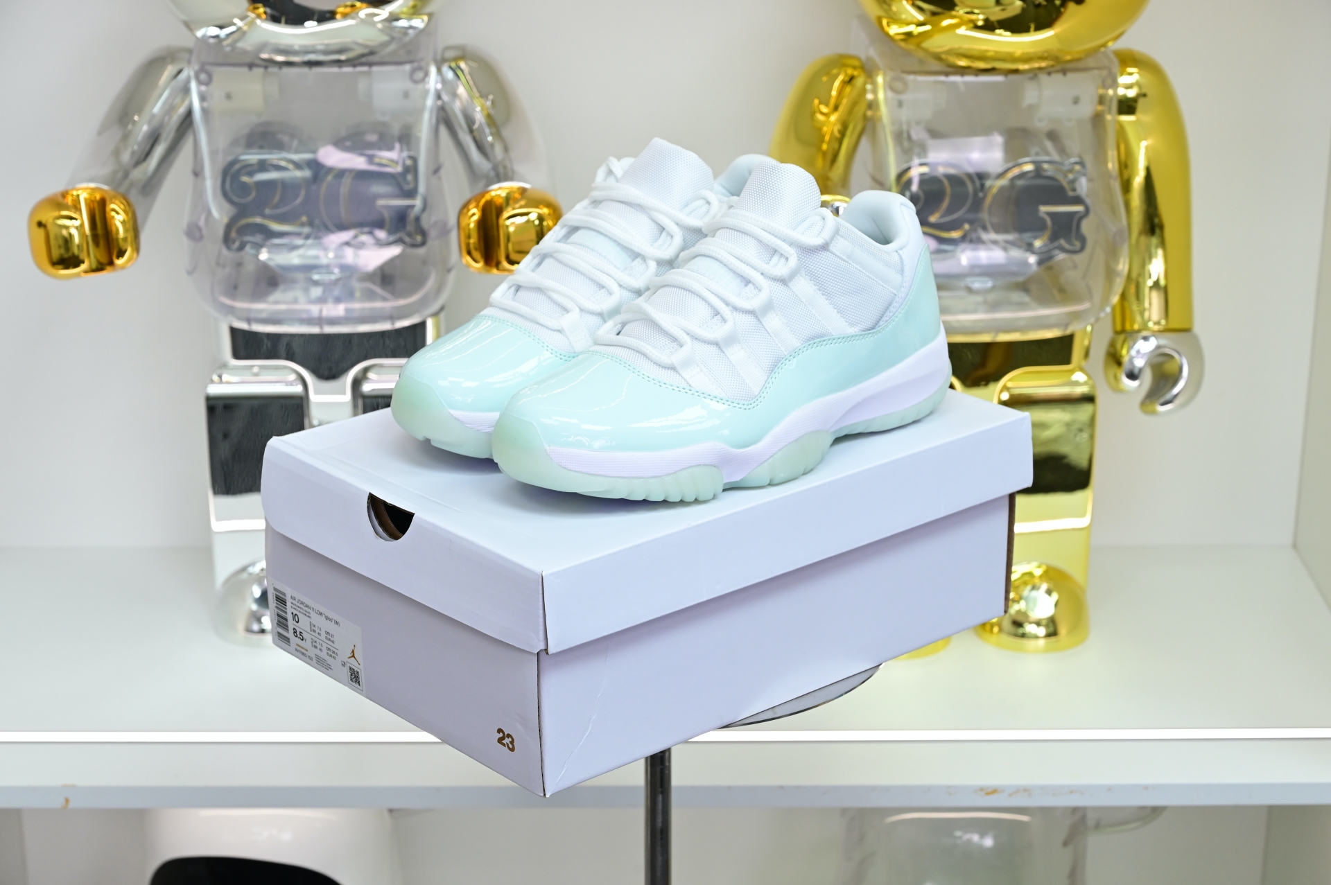 Air Jordan 11 LOW  AH7860-103