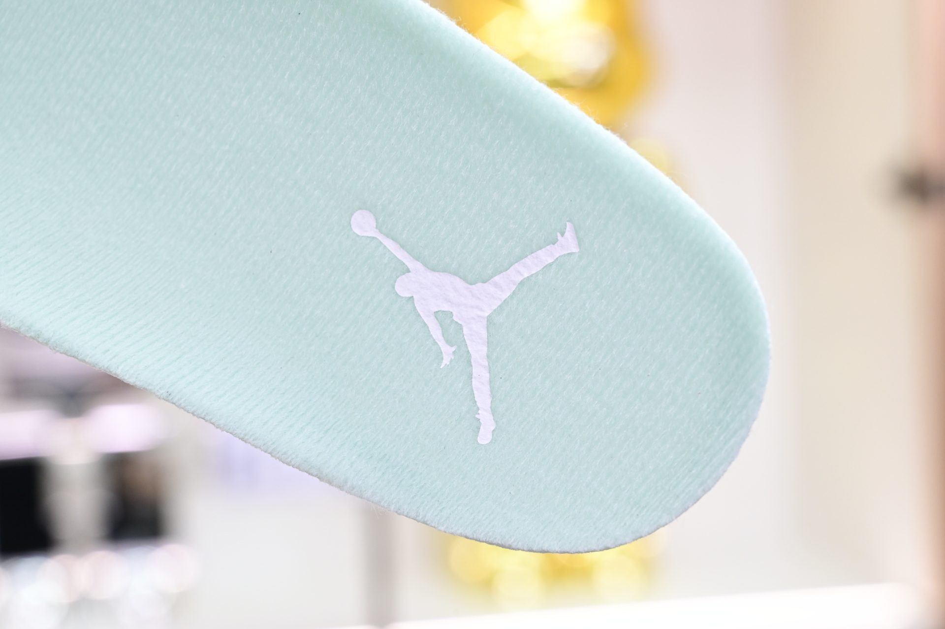 Air Jordan 11 LOW  AH7860-103