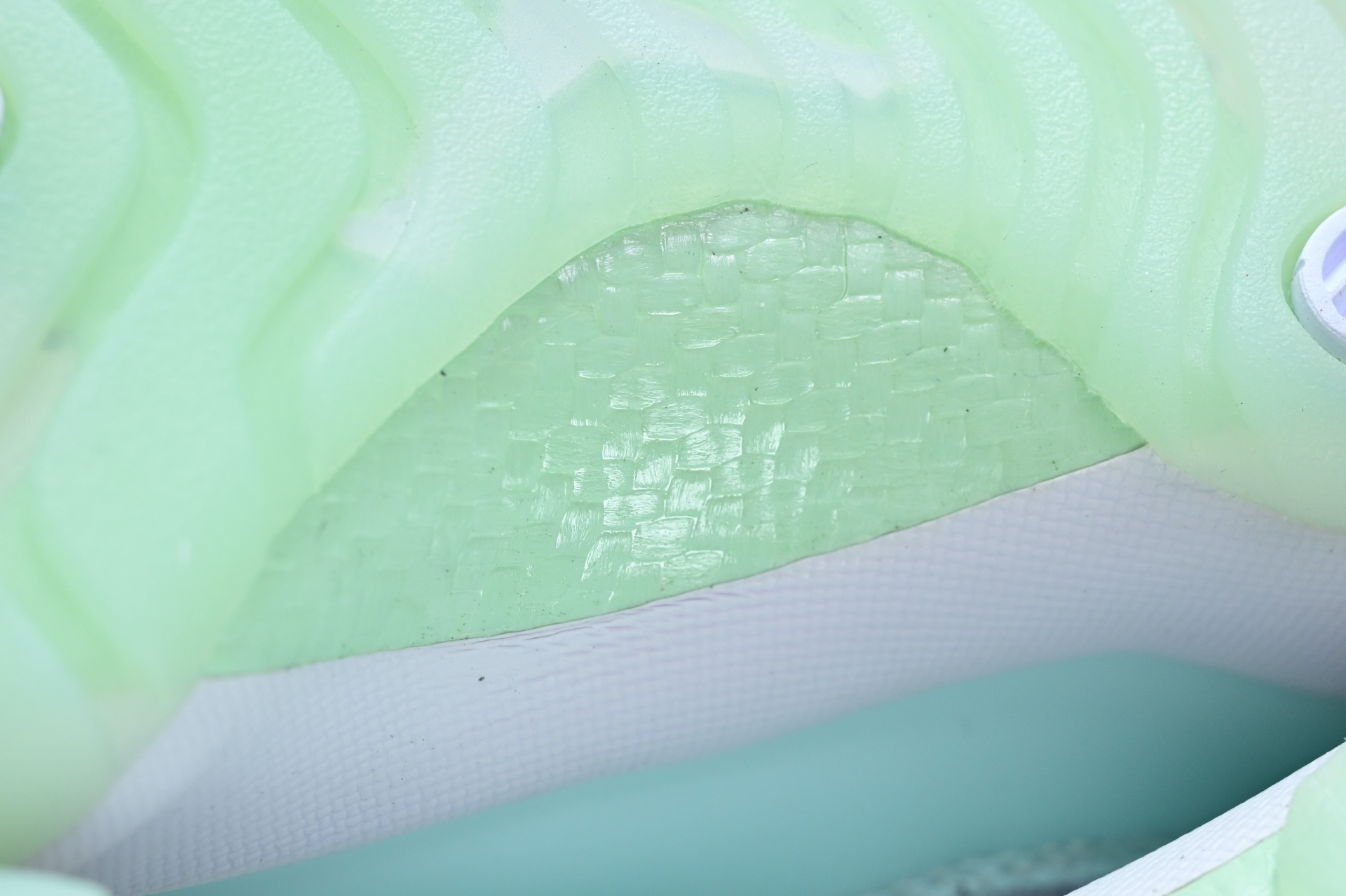 Air Jordan 11 LOW  AH7860-103