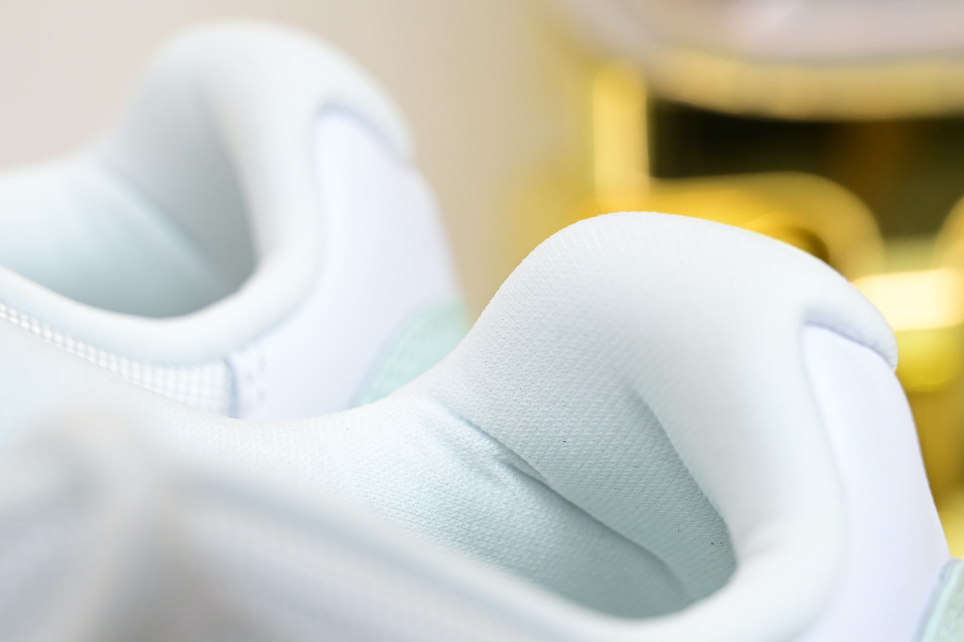 Air Jordan 11 LOW  AH7860-103