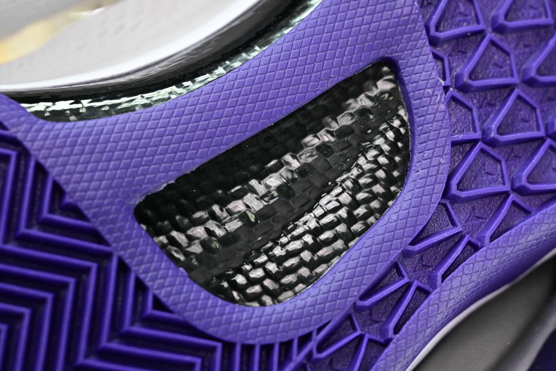 Nike Zoom Kobe 8 PROTROBTANC COURT PURPLE    HF7485 001