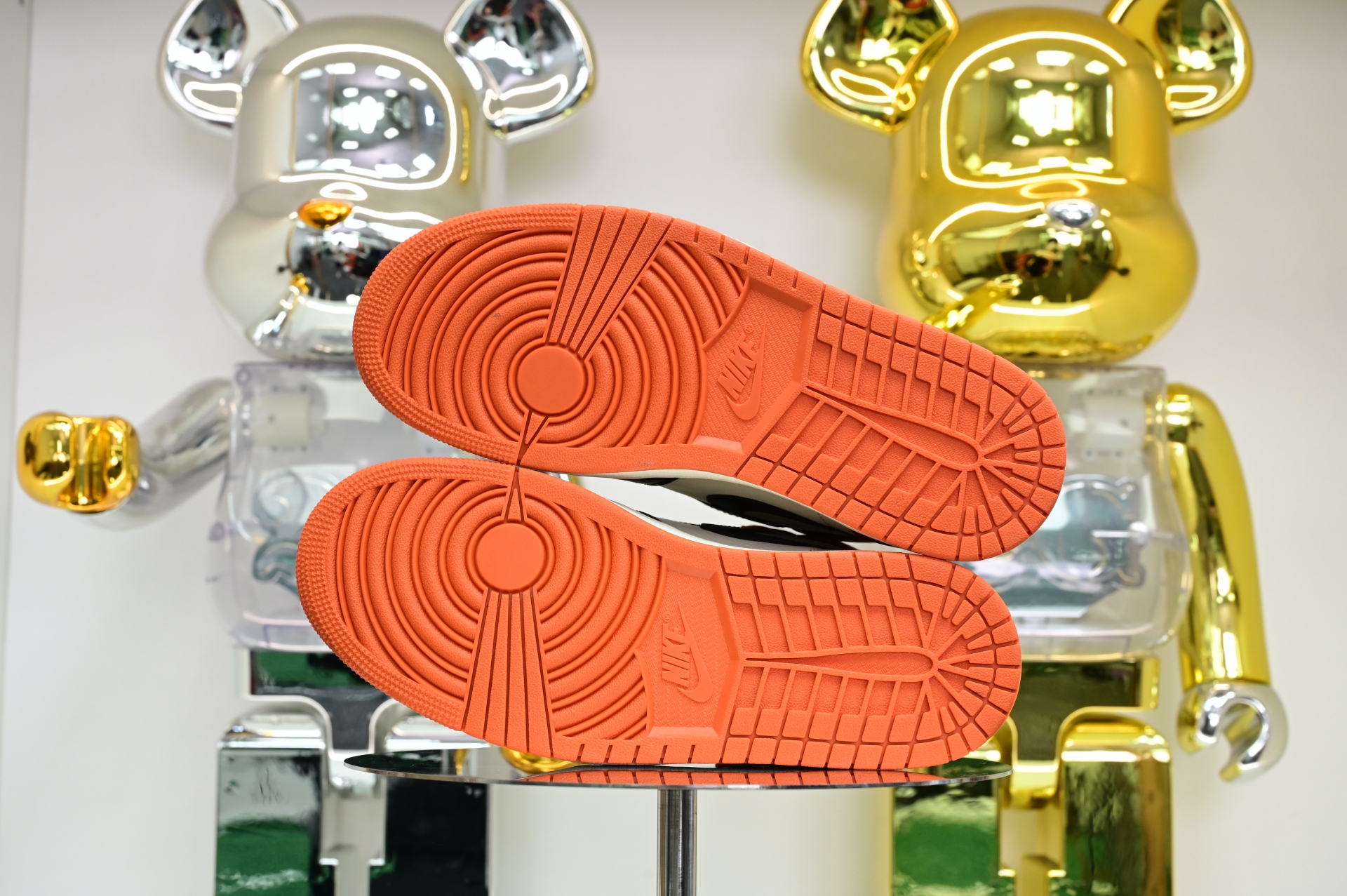 Air Jordan 1“Shattered Backboard” DZ5485-008