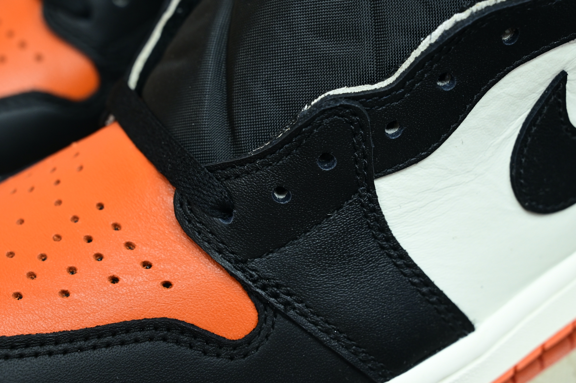 Air Jordan 1“Shattered Backboard” DZ5485-008