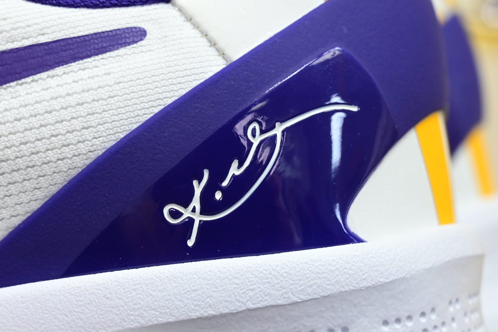 Nike Zoom Kobe 8 PROTROBTANC COURT PURPLE    HF7485 001