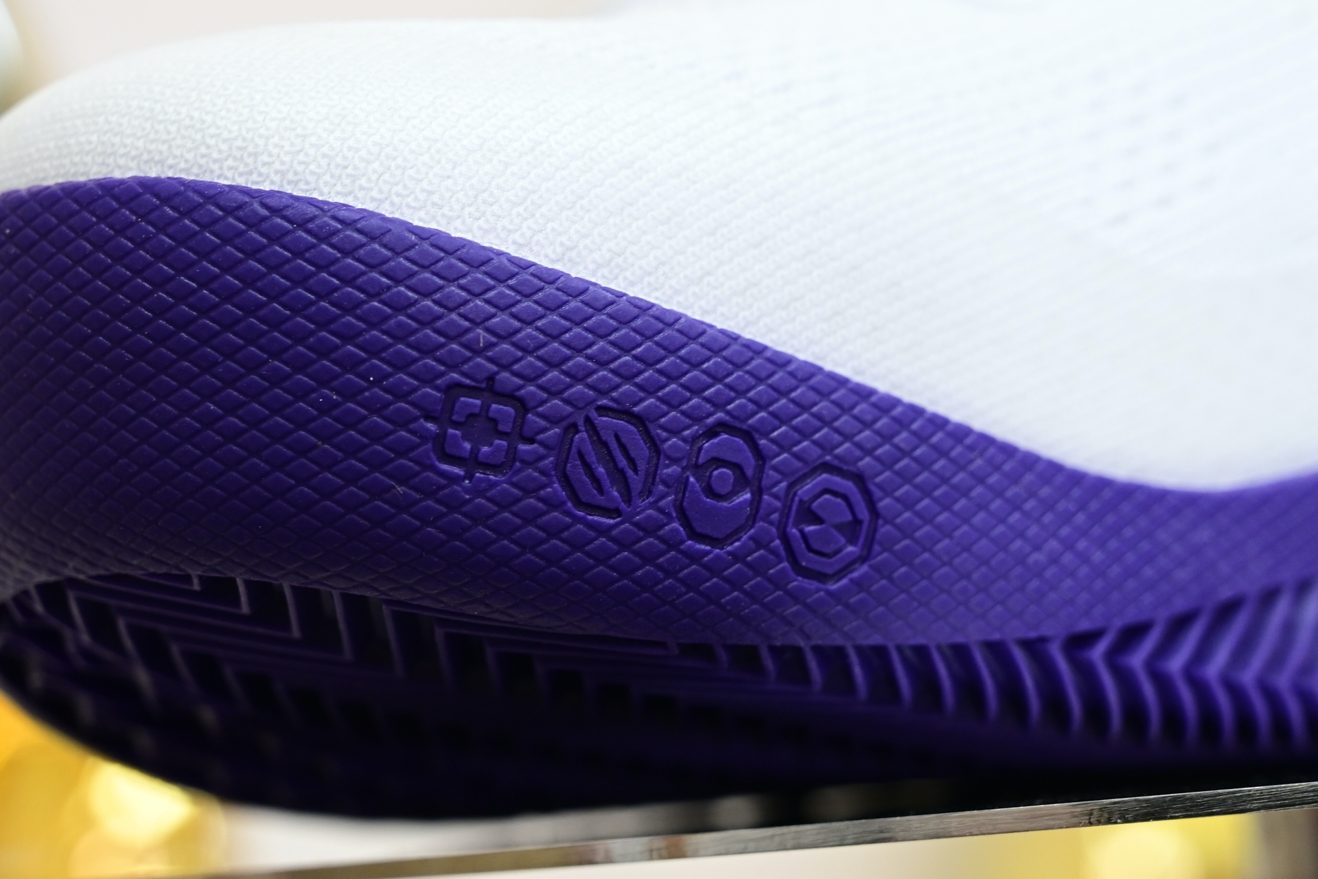 Nike Zoom Kobe 8 PROTROBTANC COURT PURPLE    HF7485 001