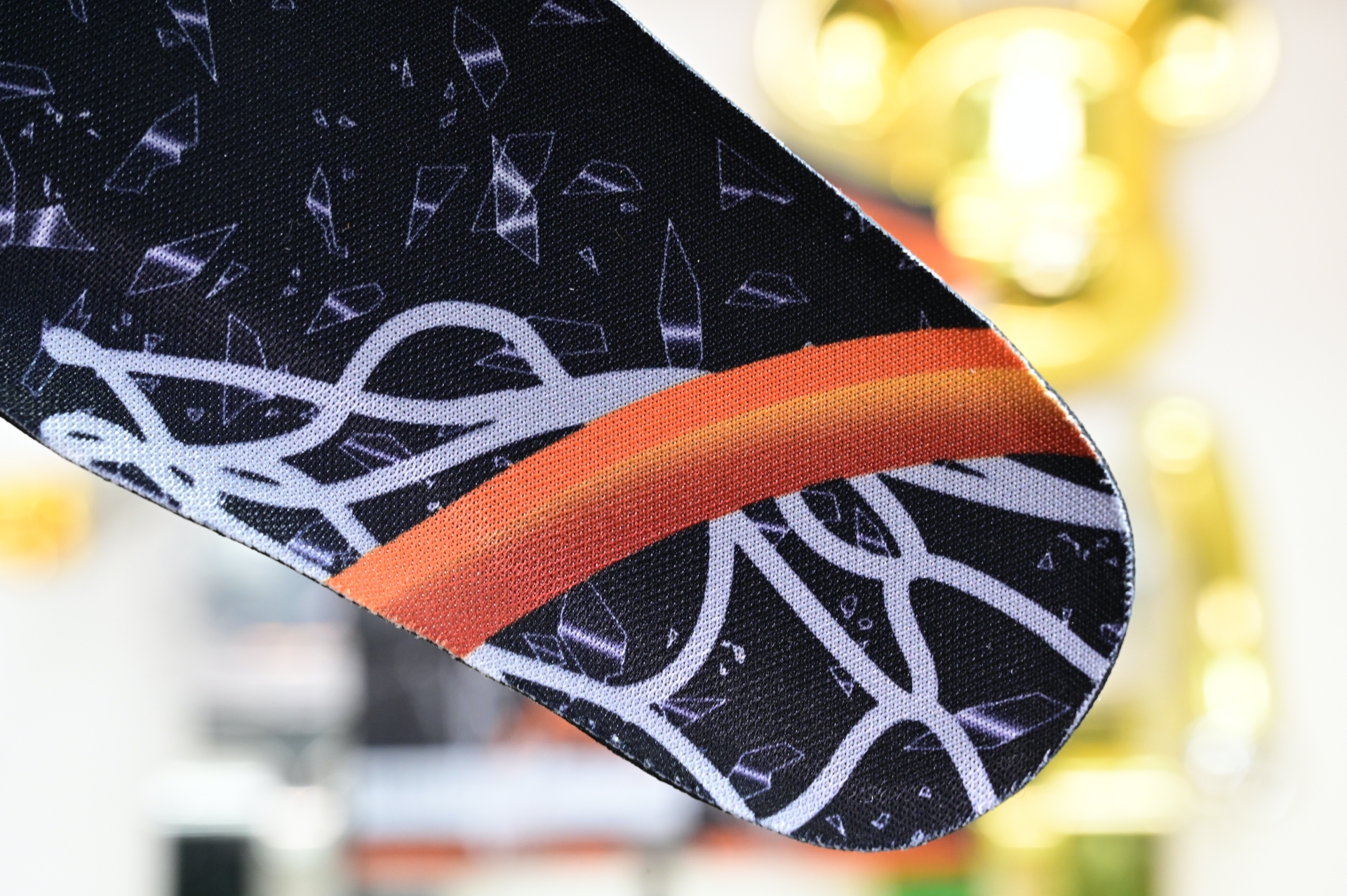 Air Jordan 1“Shattered Backboard” DZ5485-008