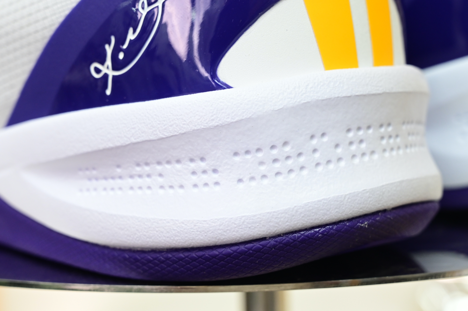 Nike Zoom Kobe 8 PROTROBTANC COURT PURPLE    HF7485 001