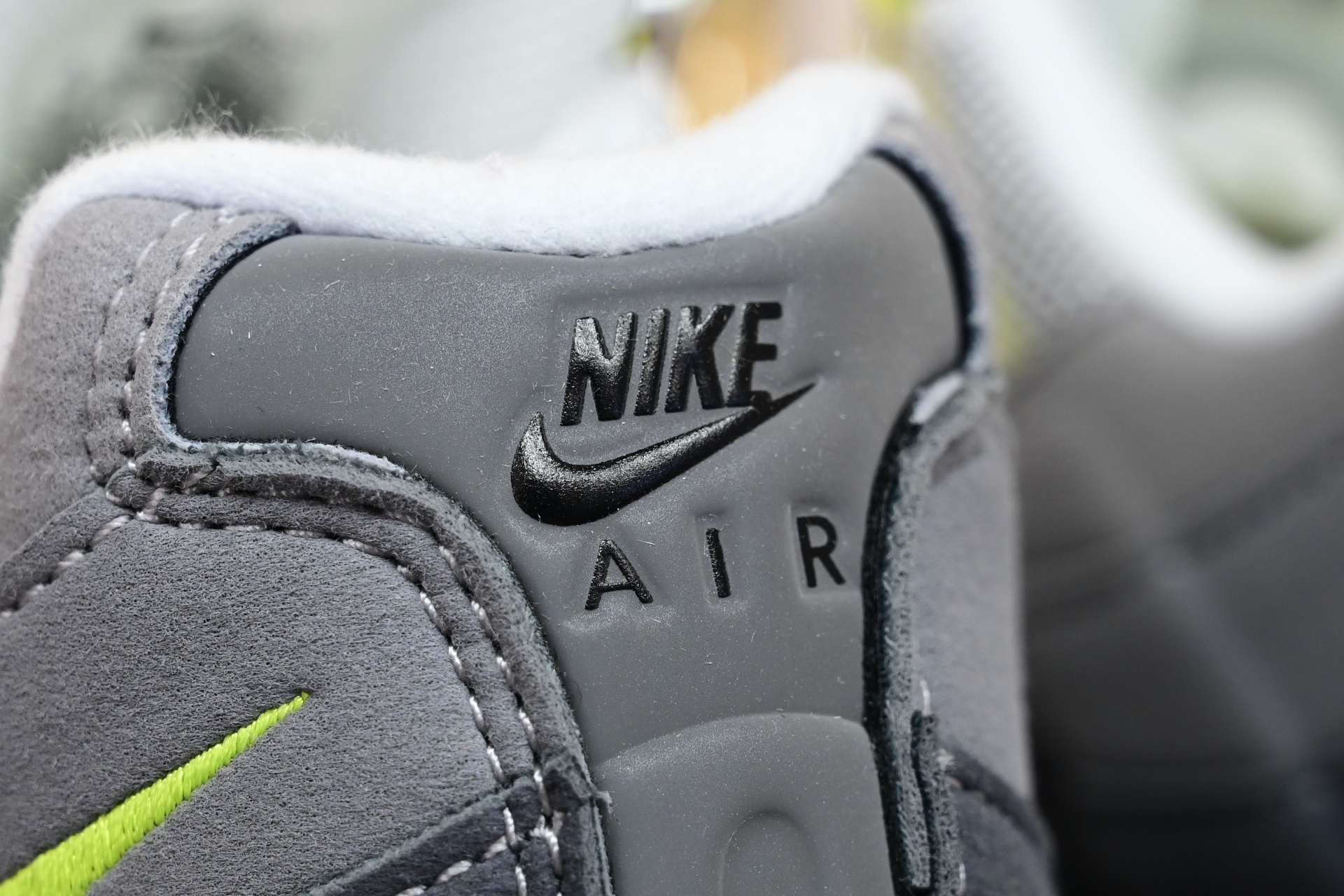 Nike Air Max 95 0G Neon  CT1689-001