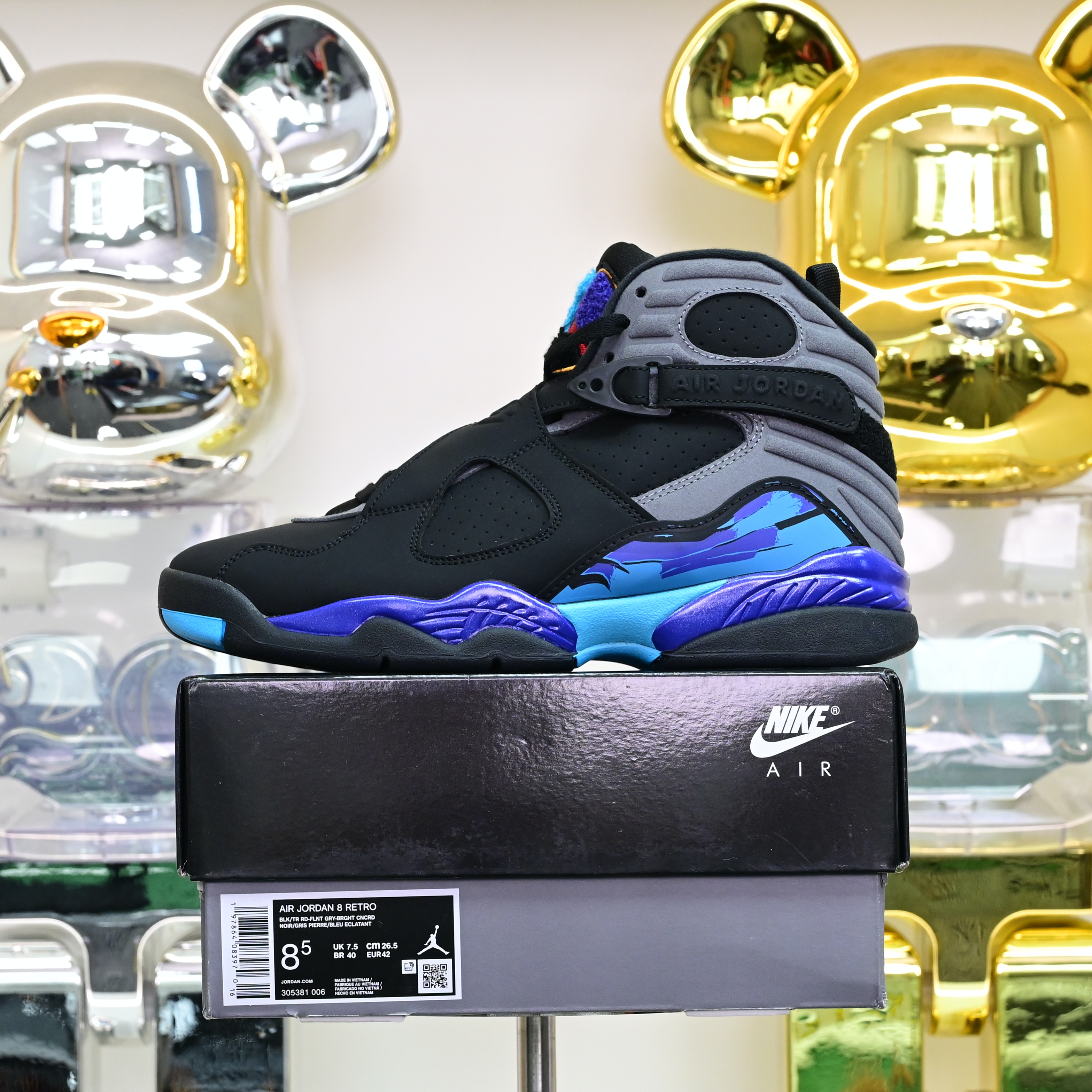 Air Jordan 8 RETRO 2025 305381-006