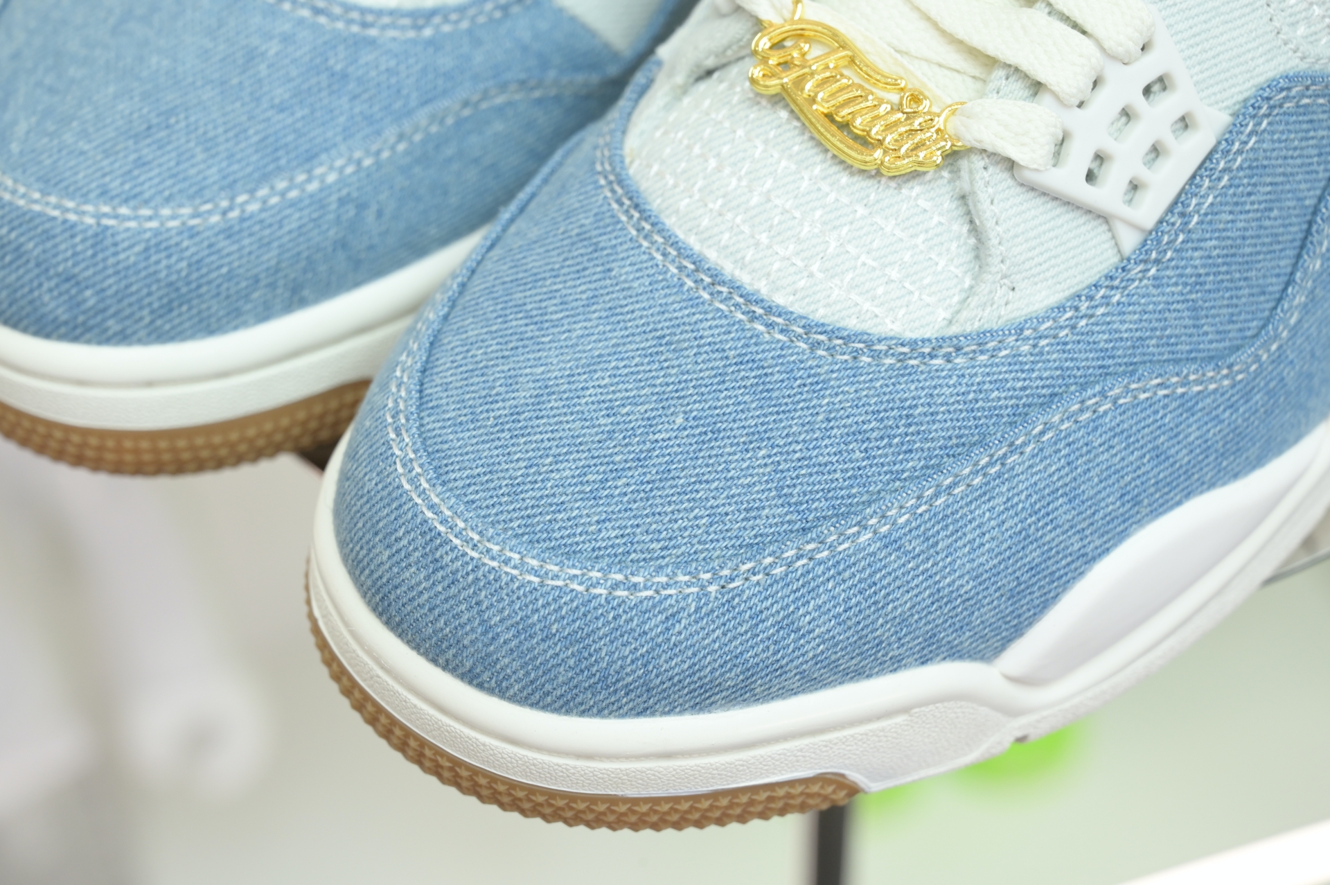 Air Jordan 4 Denim“Worn Blue” IB6716-100