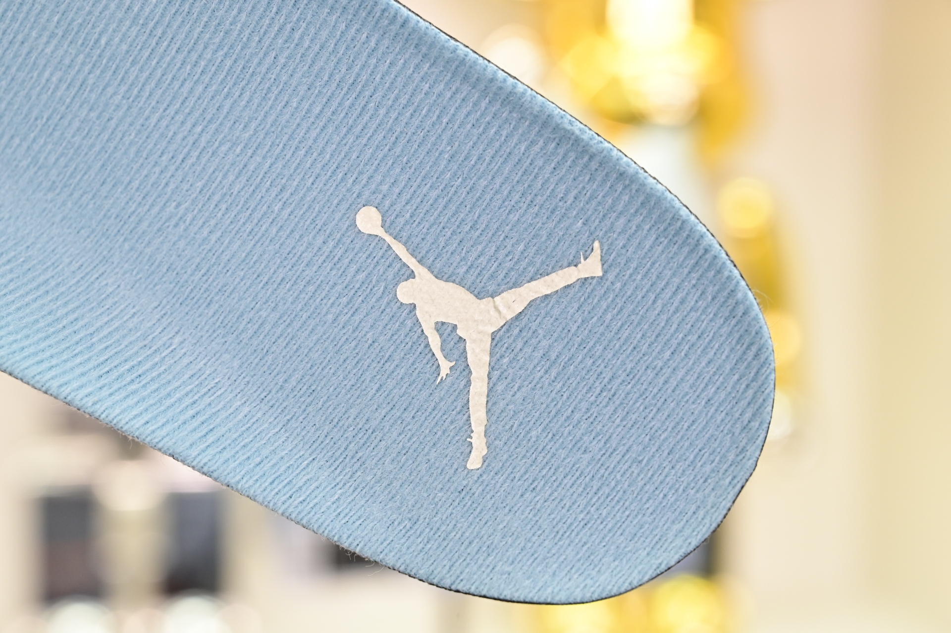 Air Jordan 4 Denim“Worn Blue” IB6716-100