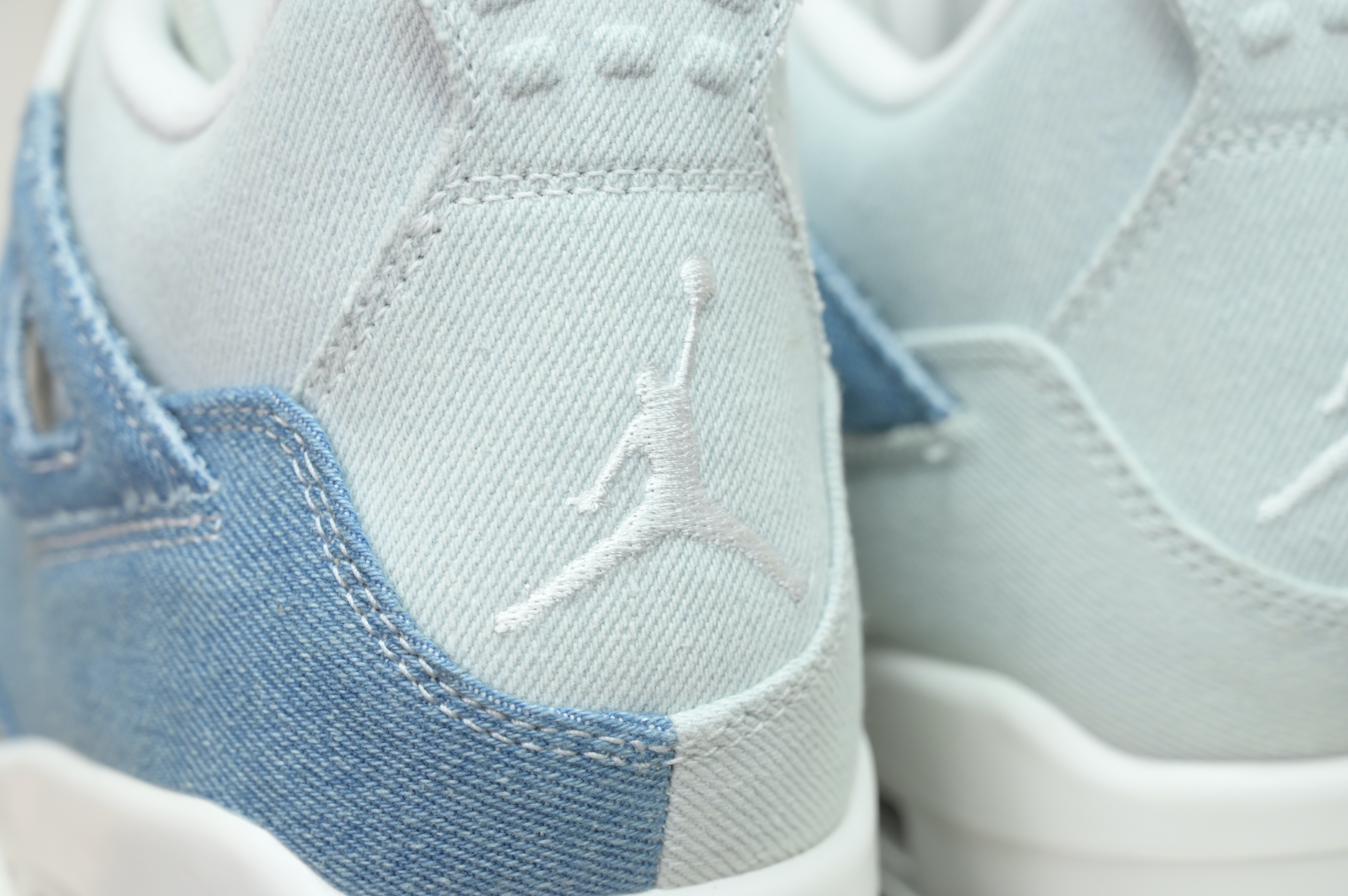 Air Jordan 4 Denim“Worn Blue” IB6716-100
