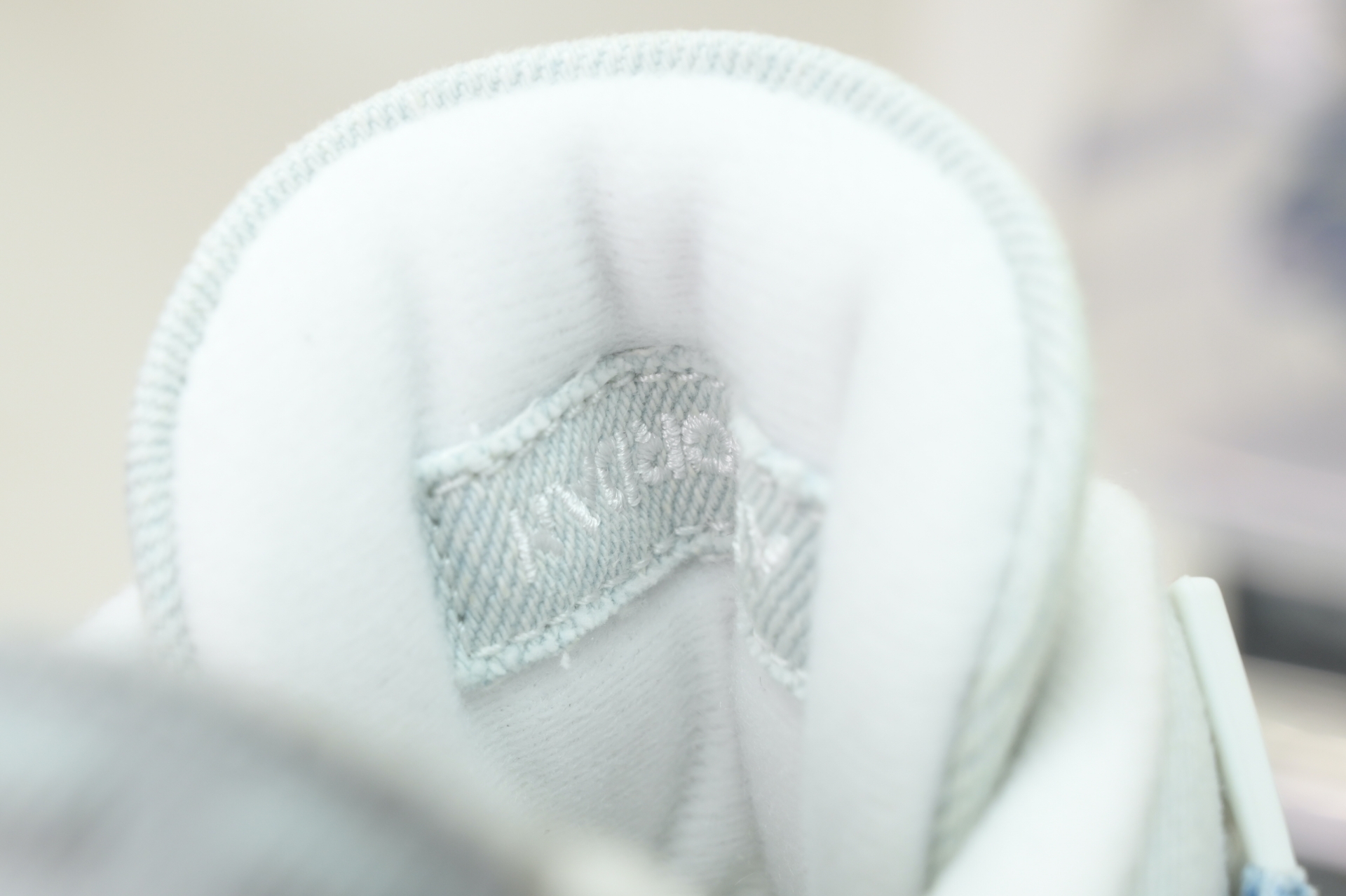 Air Jordan 4 Denim“Worn Blue” IB6716-100