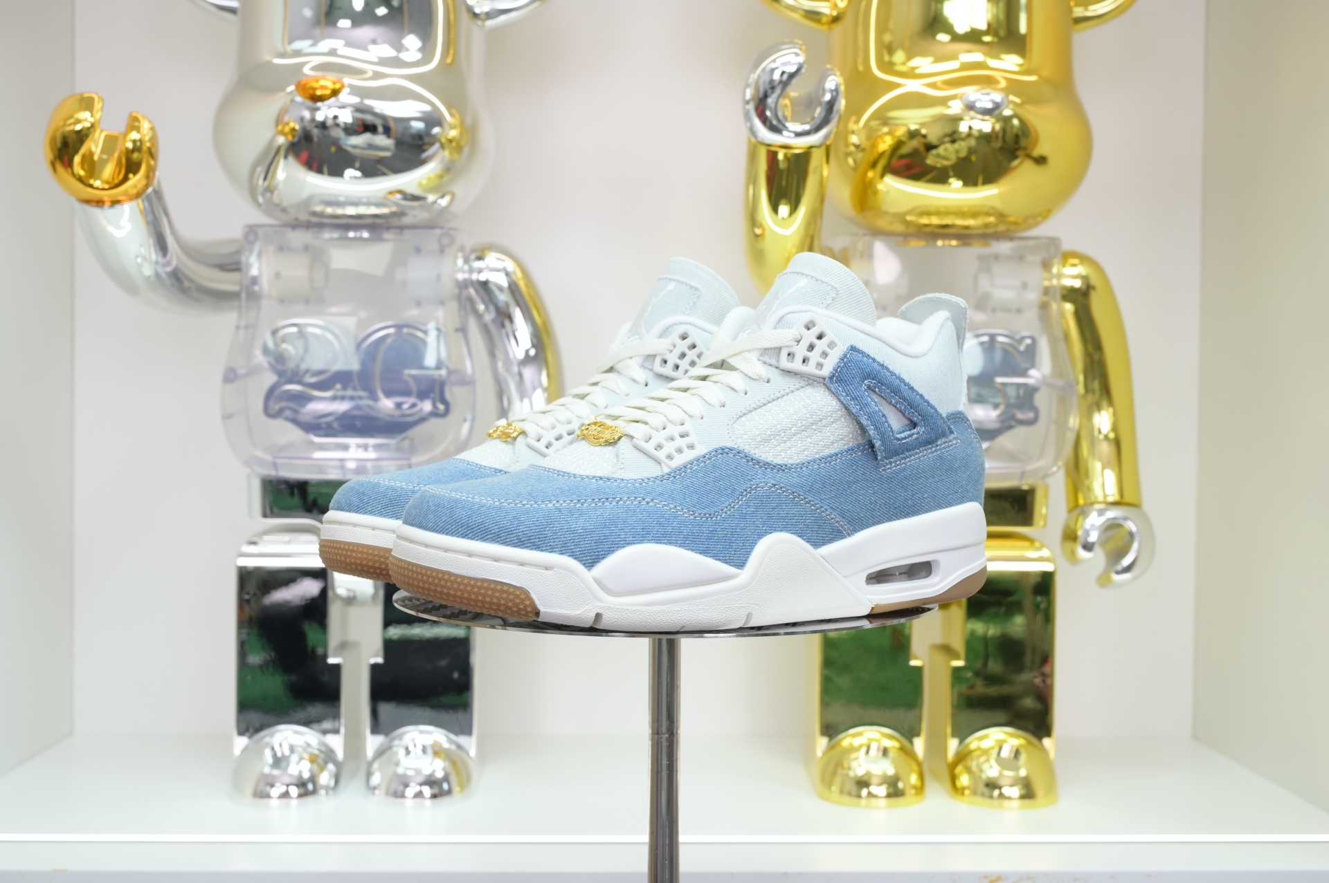 Air Jordan 4 Denim“Worn Blue” IB6716-100