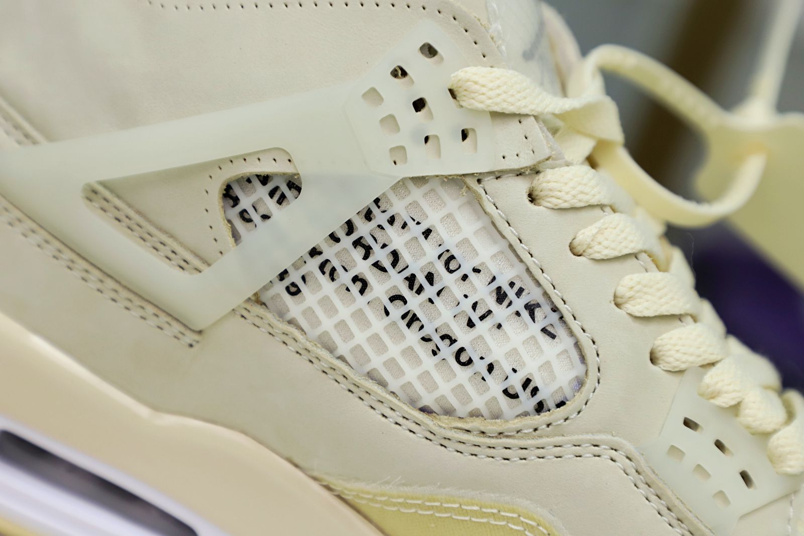 AIR JORDAN OFF-WHITE X WMNS AIR JORDAN 4 SP 'SAIL'