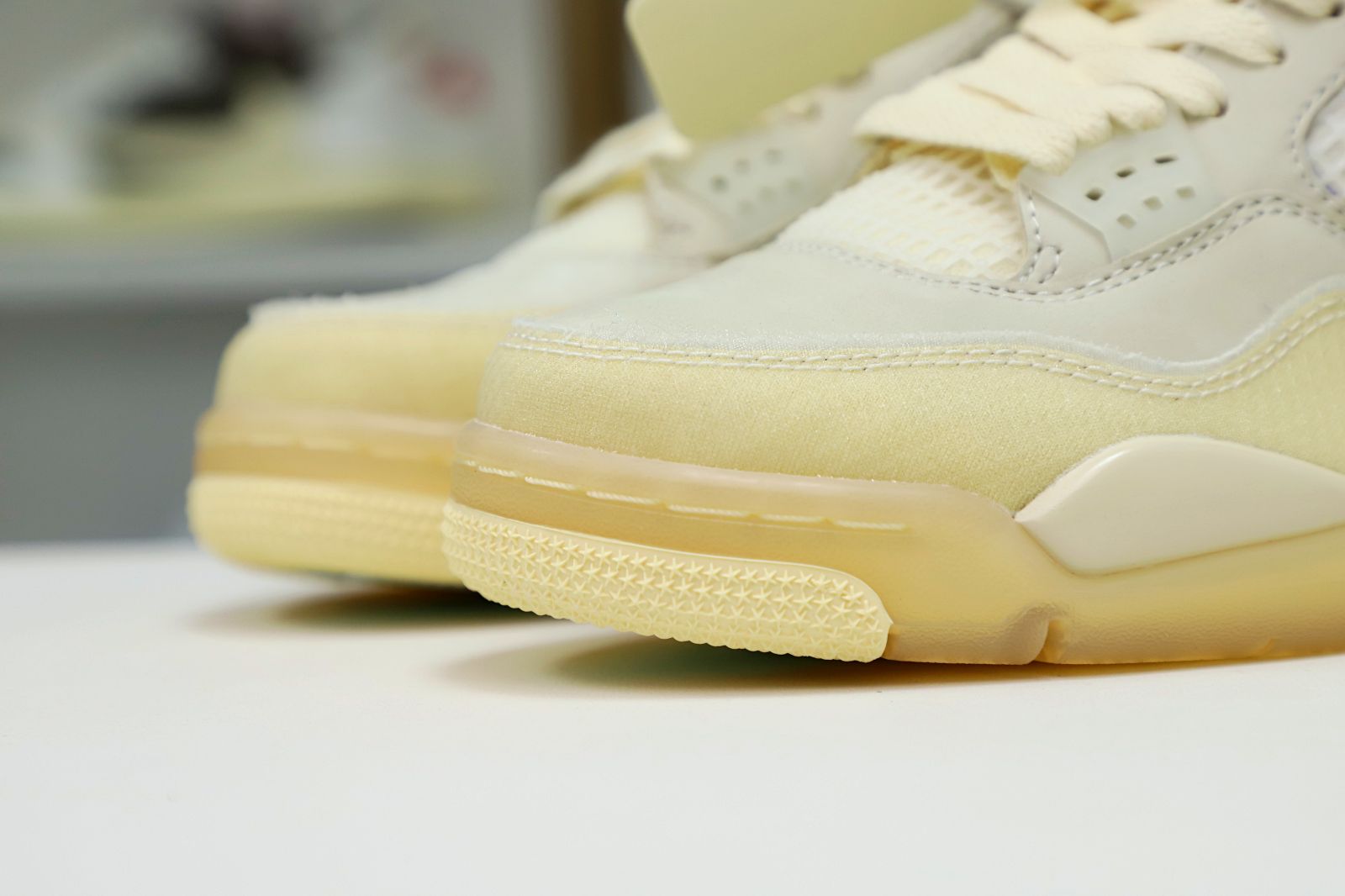 AIR JORDAN OFF-WHITE X WMNS AIR JORDAN 4 SP 'SAIL'