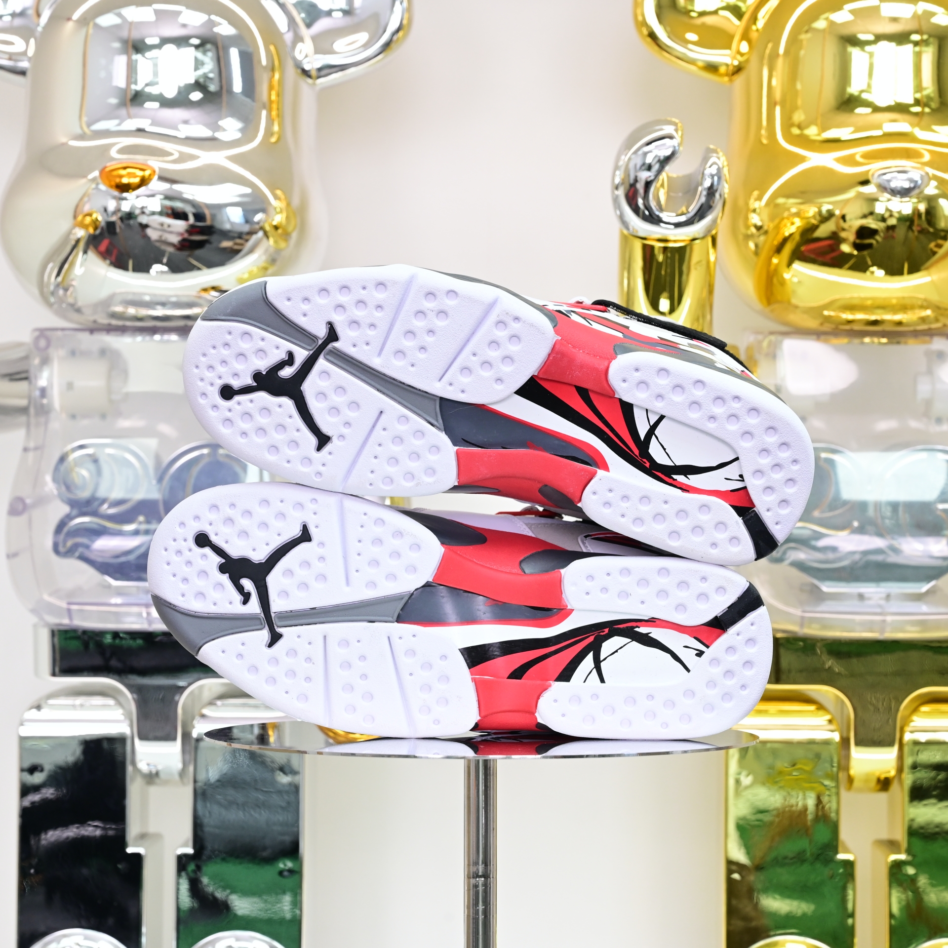 Air Jordan 8 Retro Bugs Bunny  305381-103