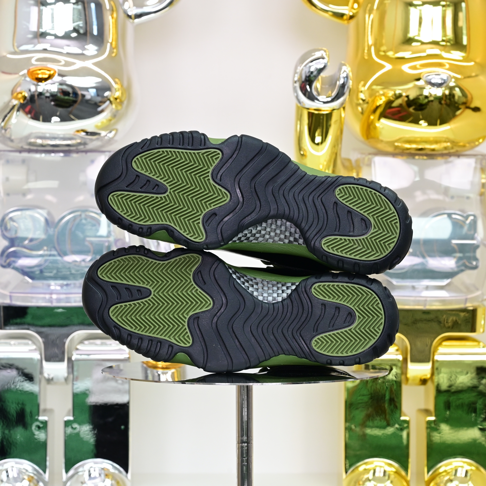 Air Jordan 11  RETRO CT8012-300