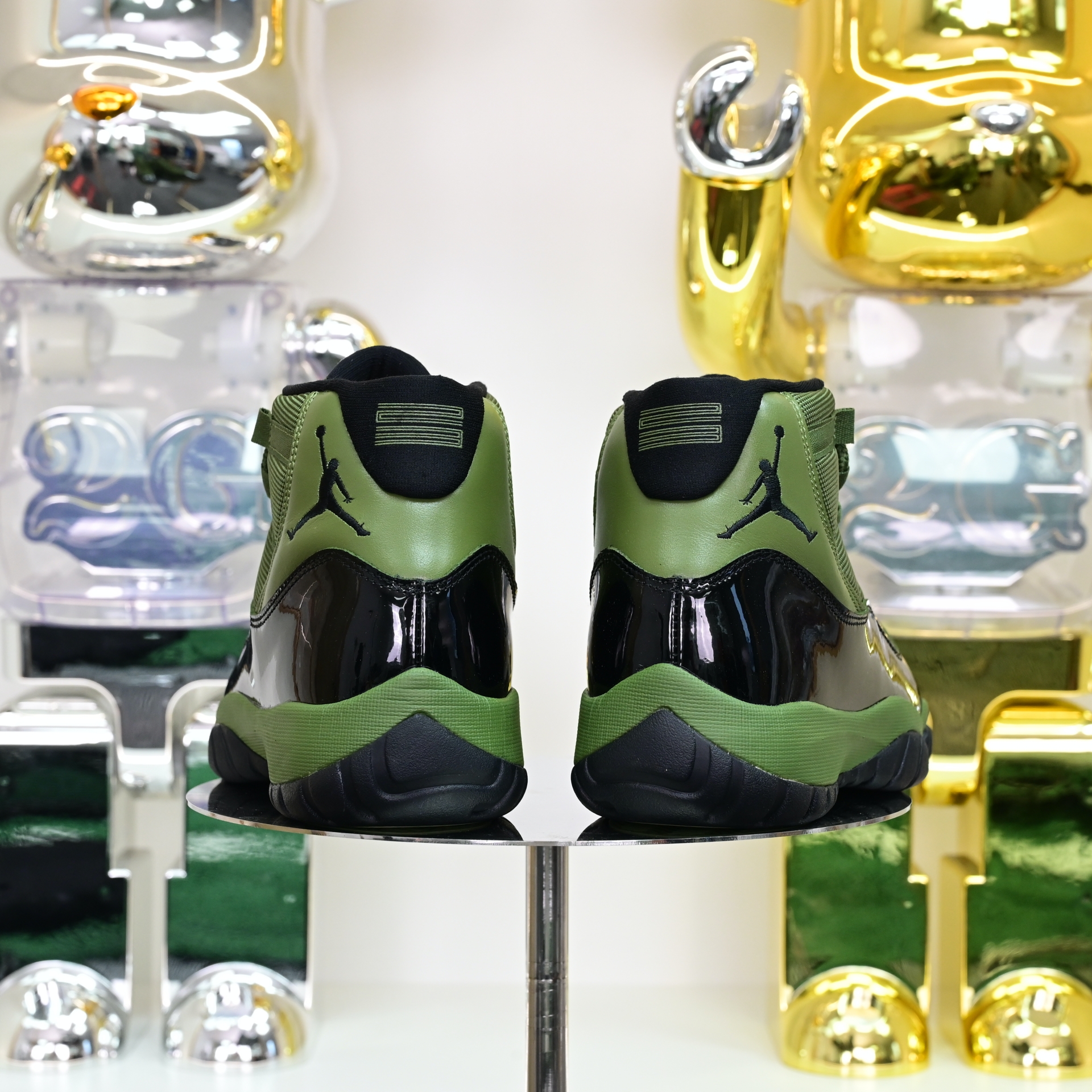 Air Jordan 11  RETRO CT8012-300